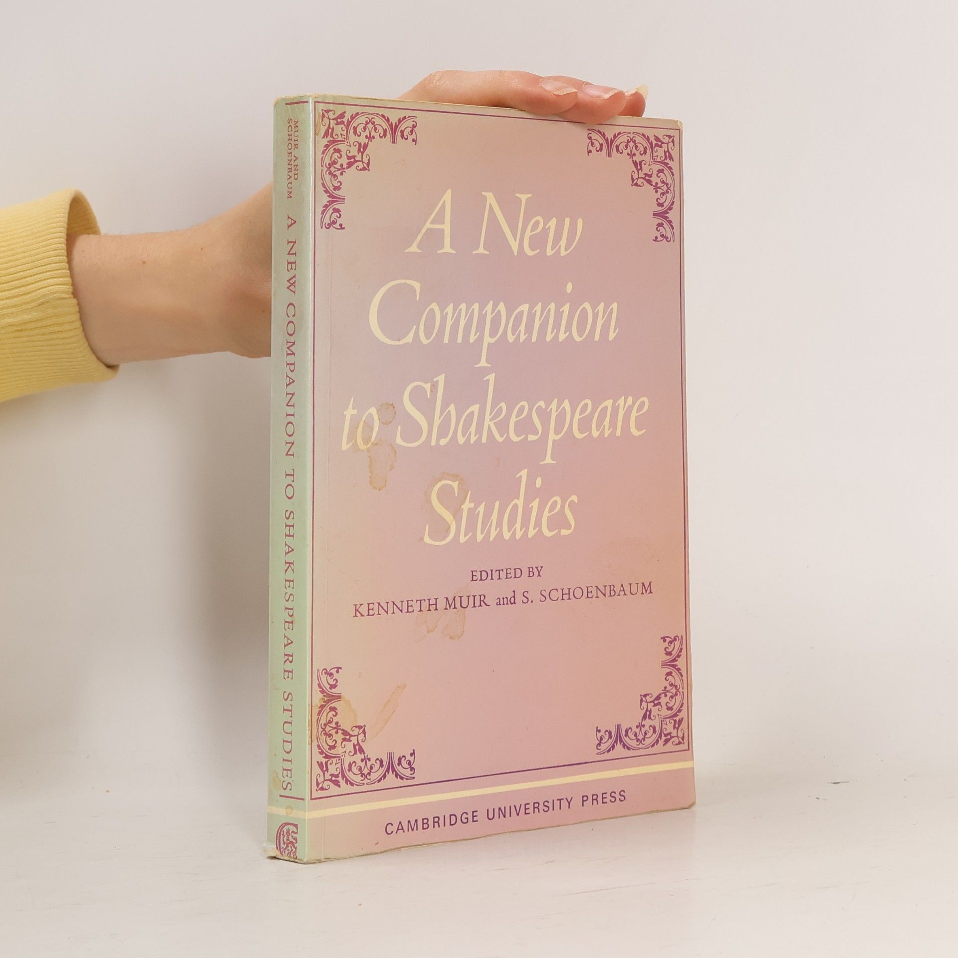 Kenneth Muir New Companion to Shakespeare