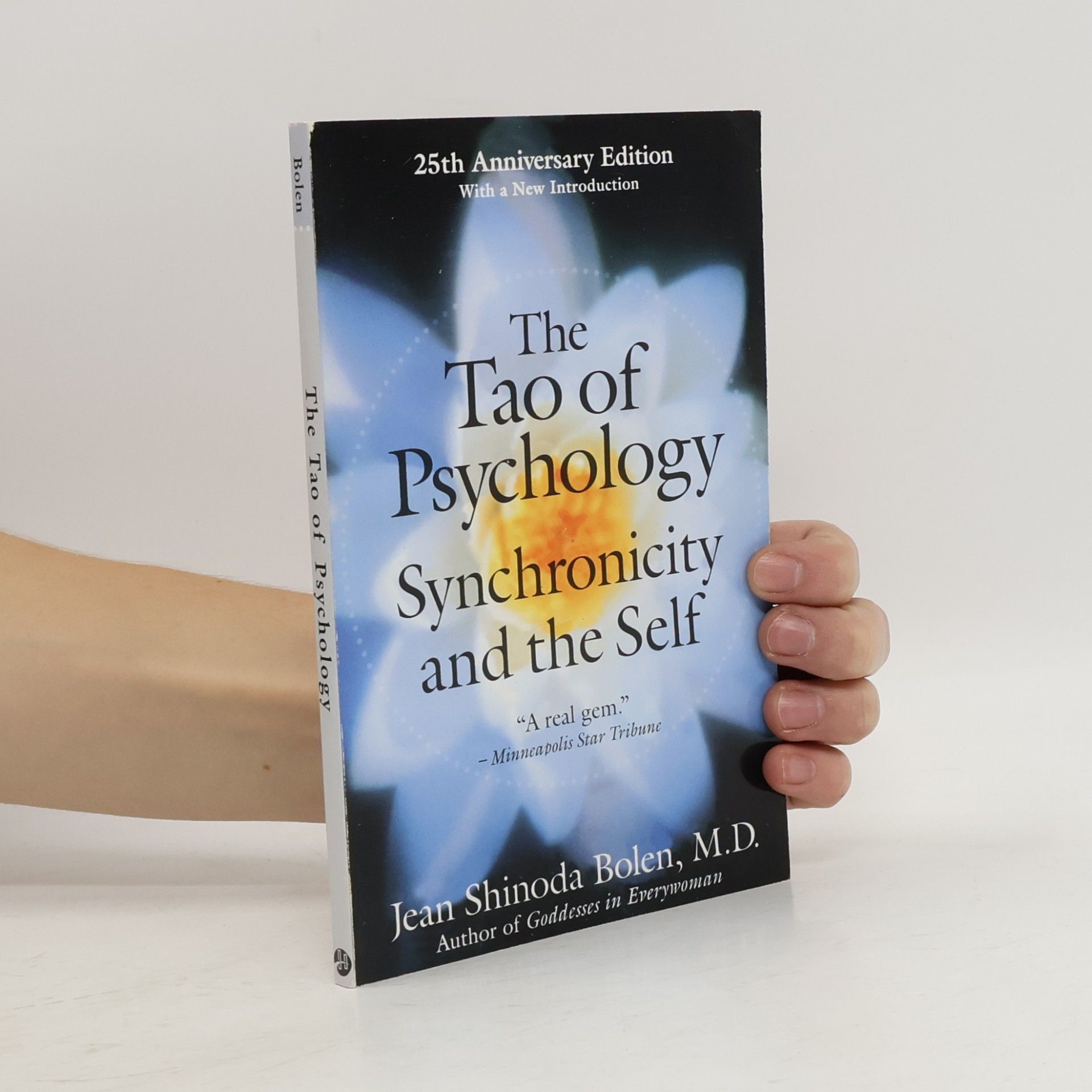 Jean Shinoda Bolen The Tao of Psychology
