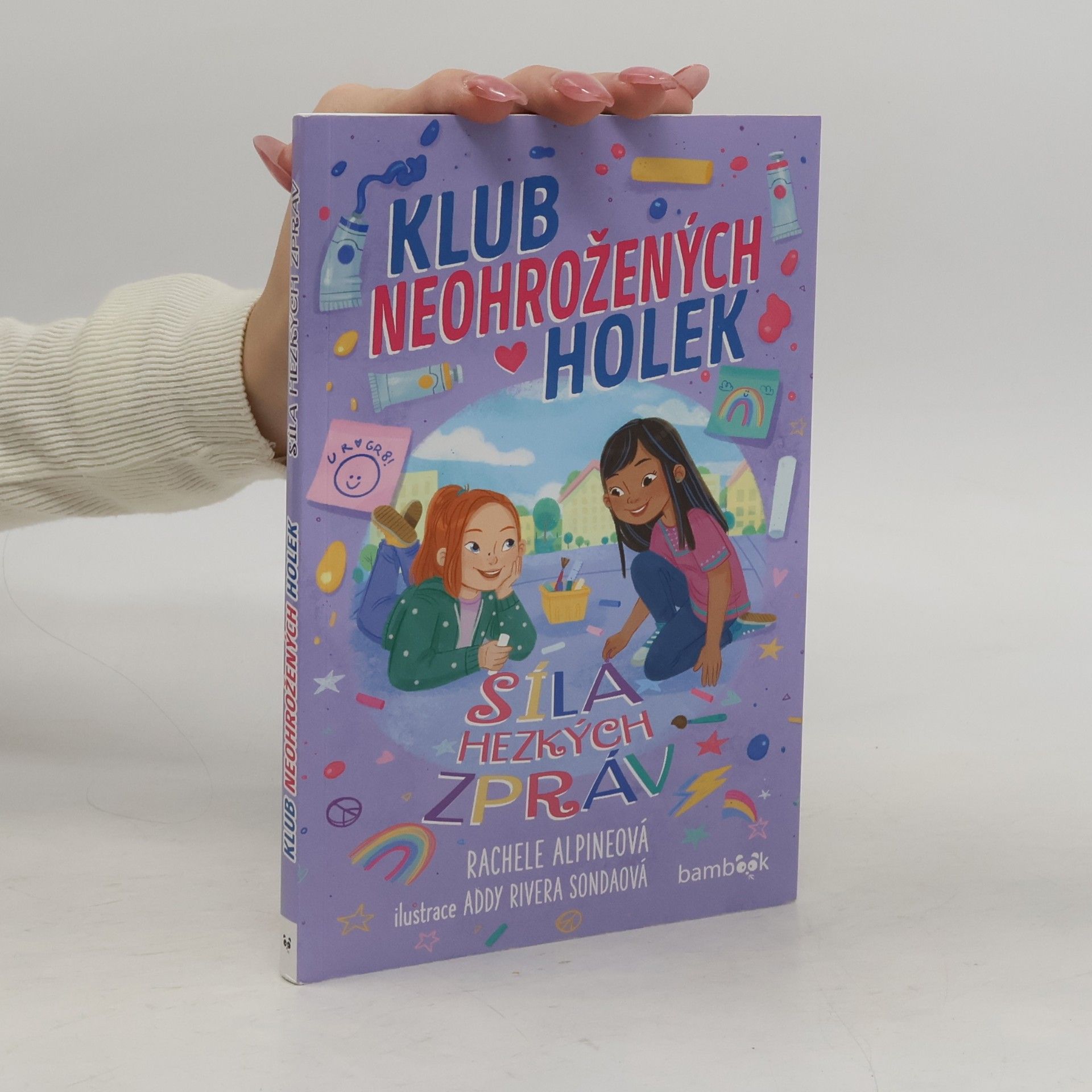 Klub neohrožených holek – Síla hezkých zpráv
