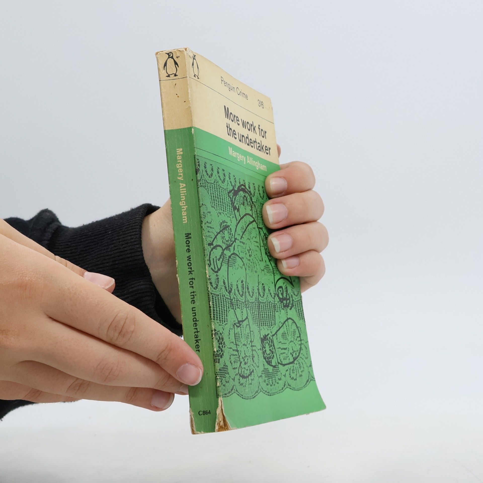 Margery Allingham More Work for the Undertaker