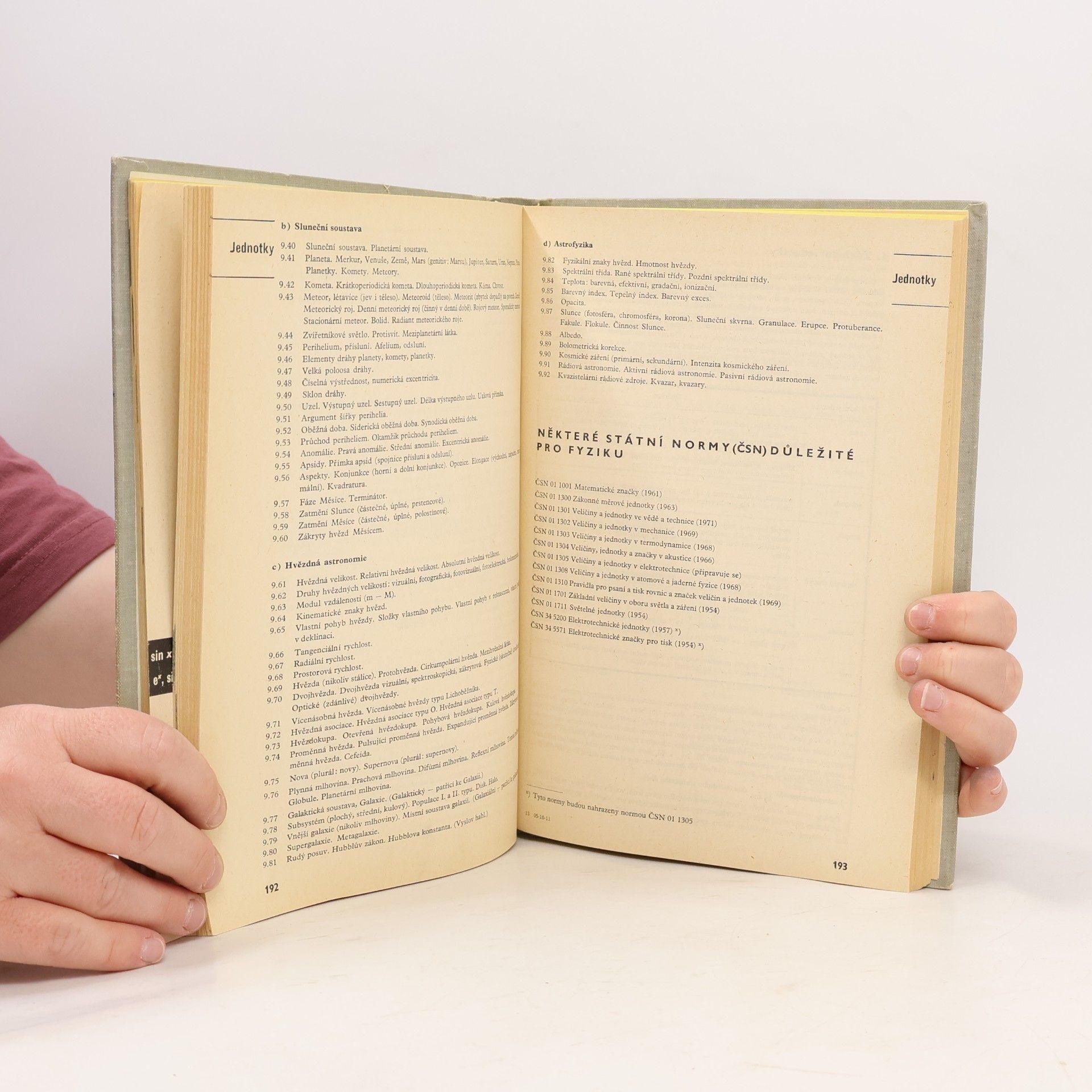 Jiří Mikulčák Matematické, fyzikální a chemické tabulky