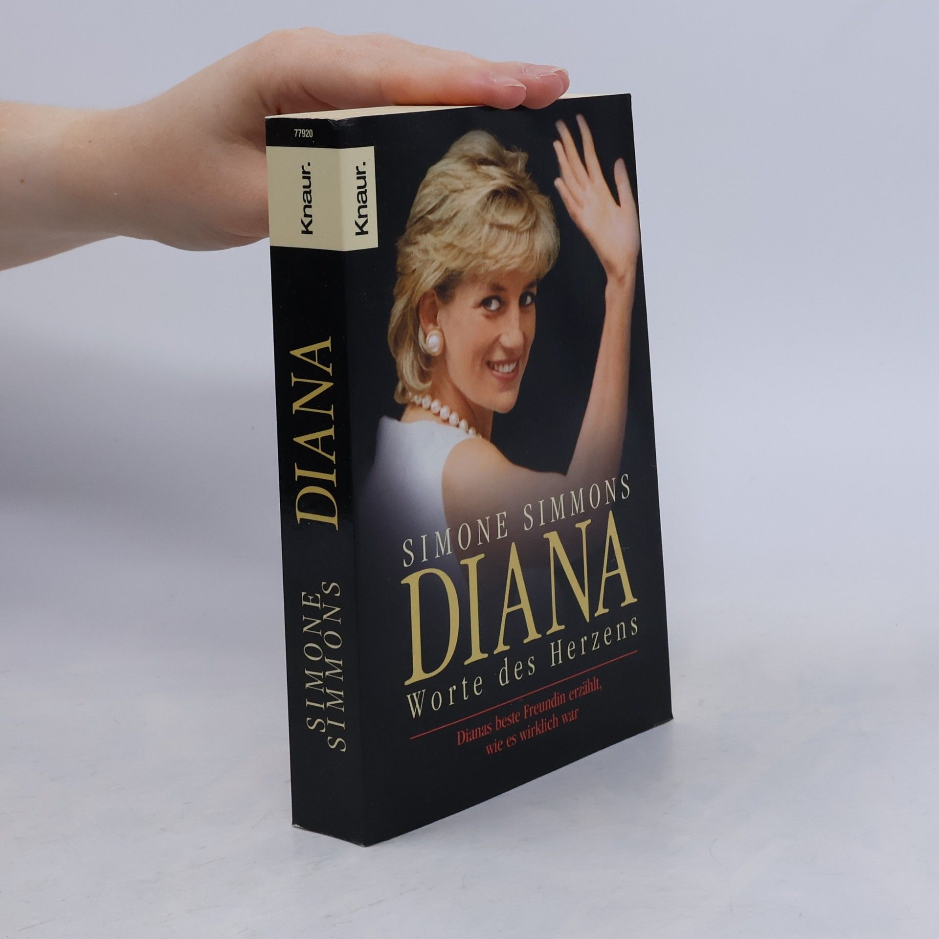 Simone Simmons Diana