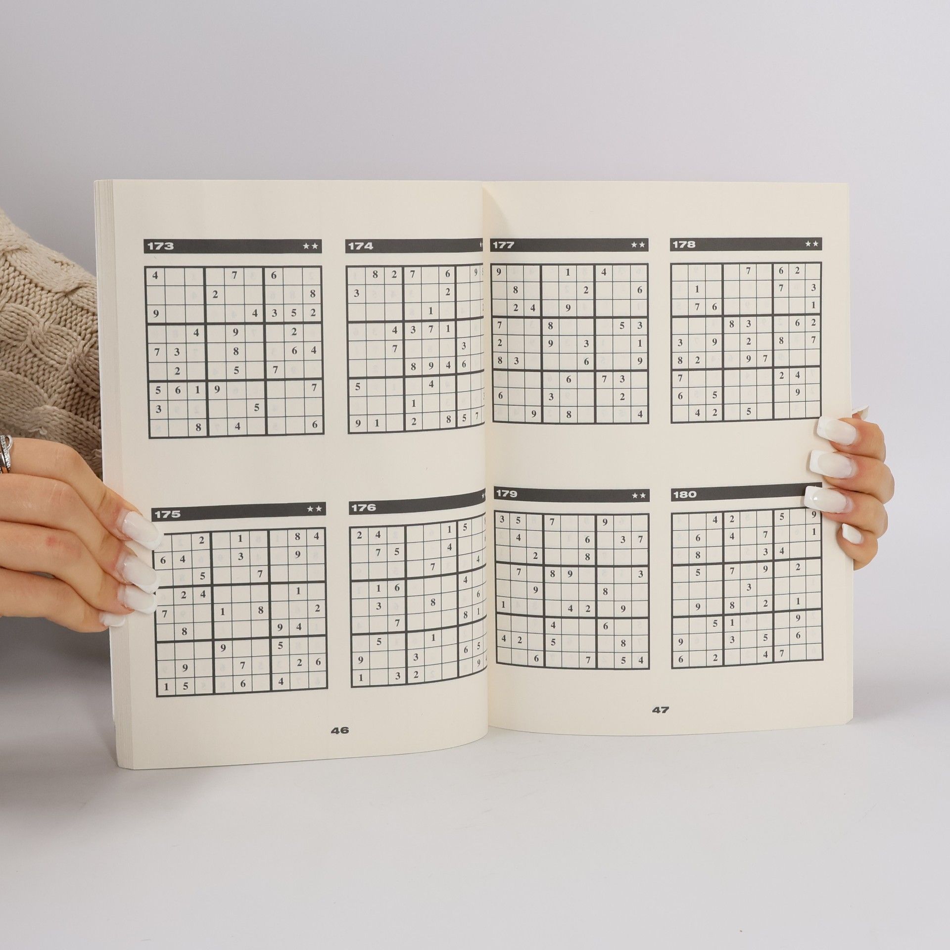 Kolektiv autorů Více než 500 sudoku. Mozkové cvičení pro celou rodinu