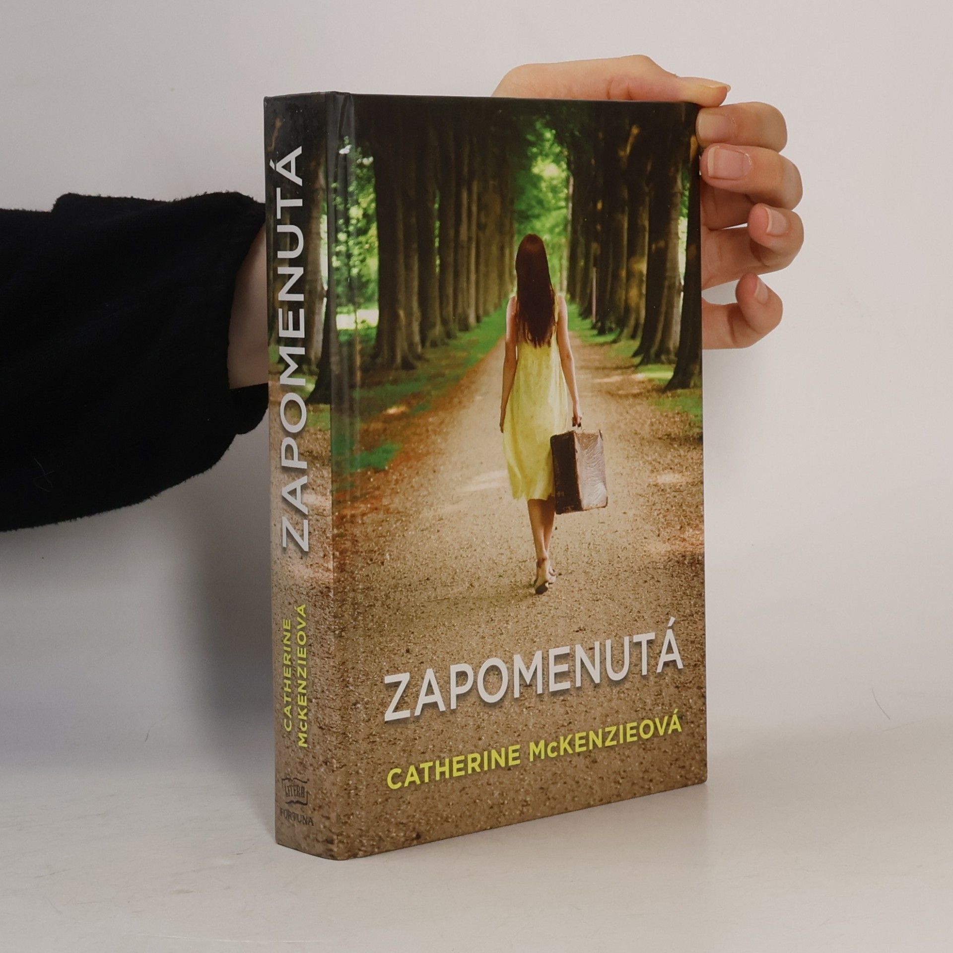 Catherine McKenzie Zapomenutá