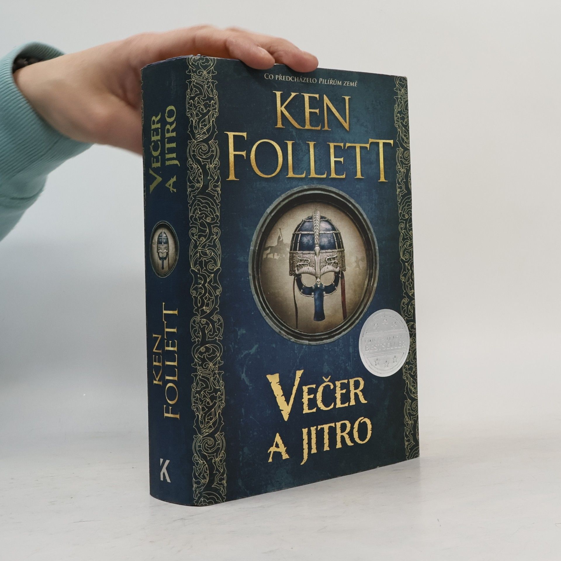Ken Follett Večer a jitro