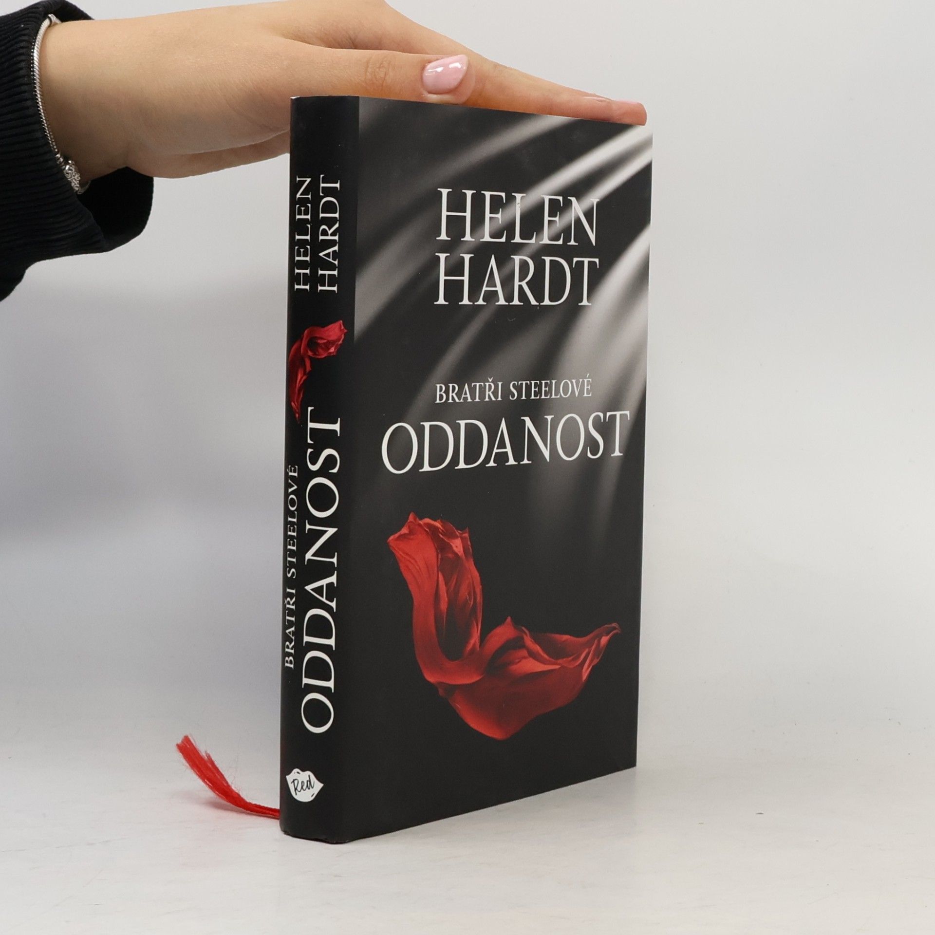 Helen Hardt Bratři Steelové. Oddanost