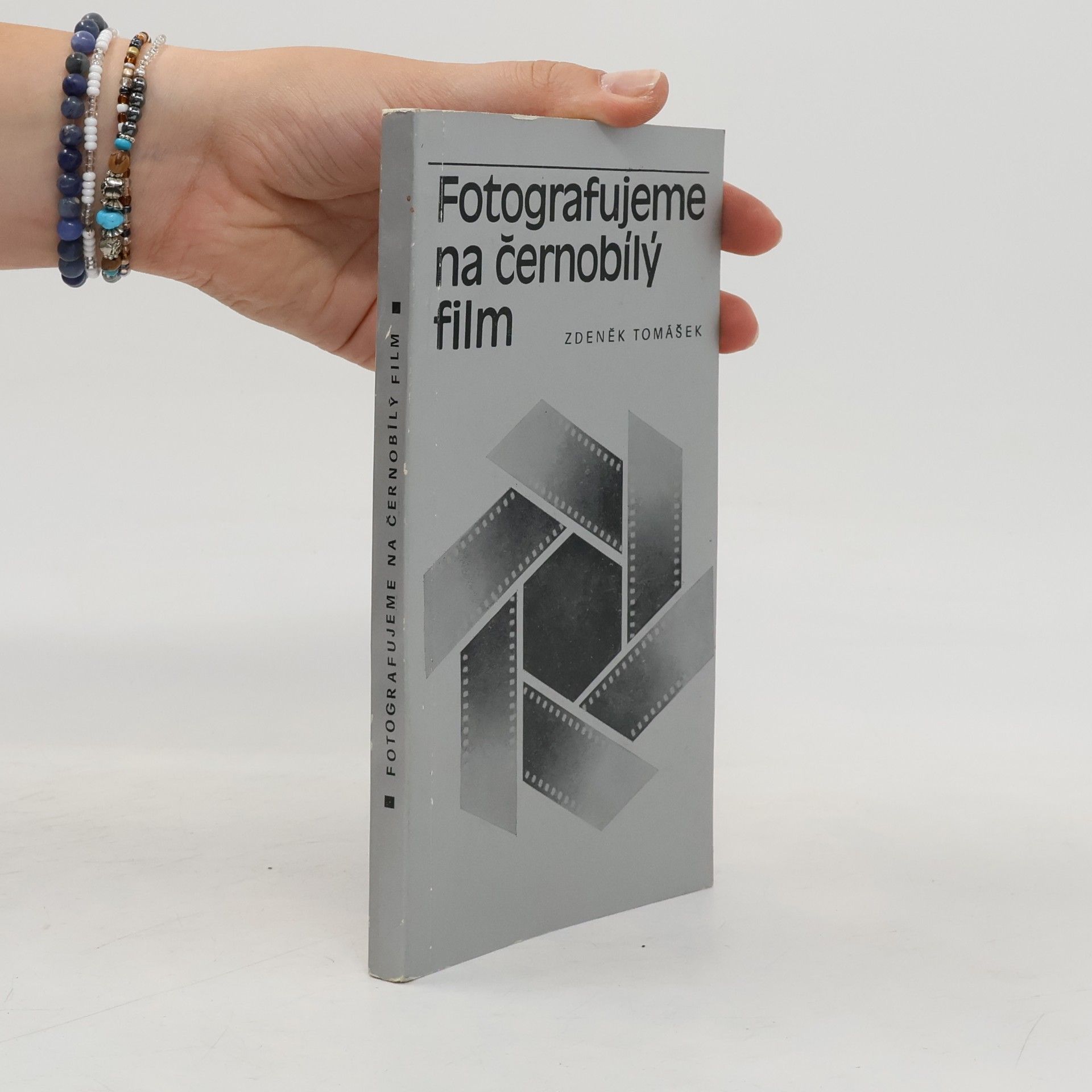 Zdeněk Tomášek Fotografujeme na černobílý film