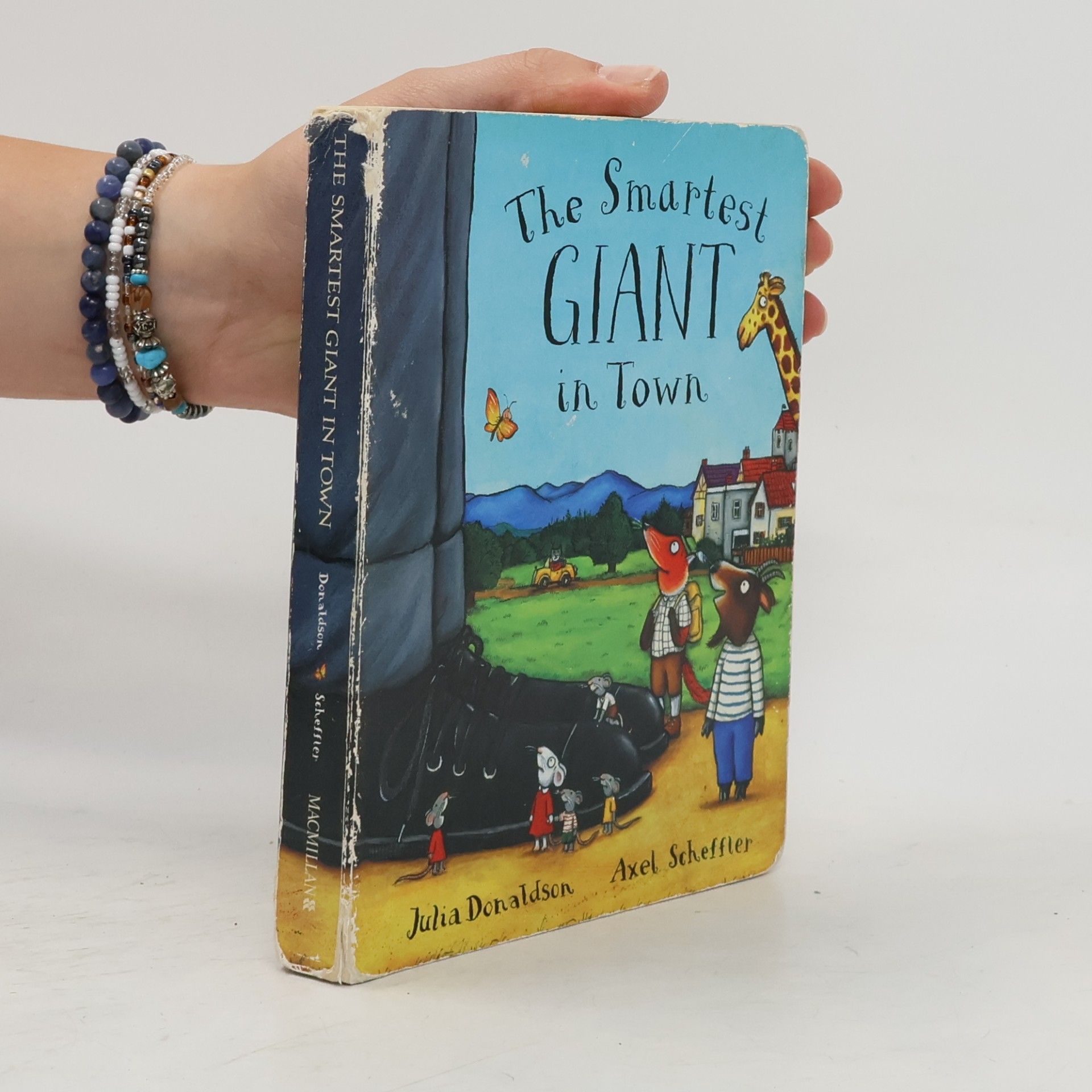 Julia Donaldson The smartest giant in town