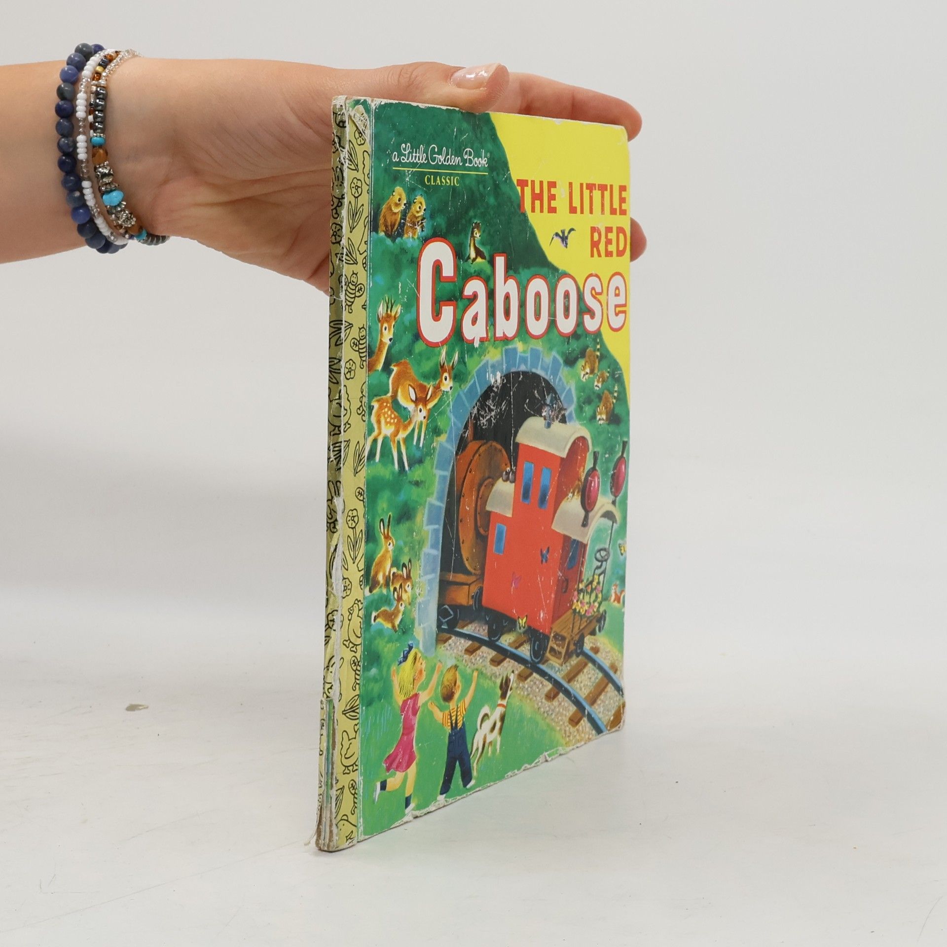 Tibor Gergely The little red caboose