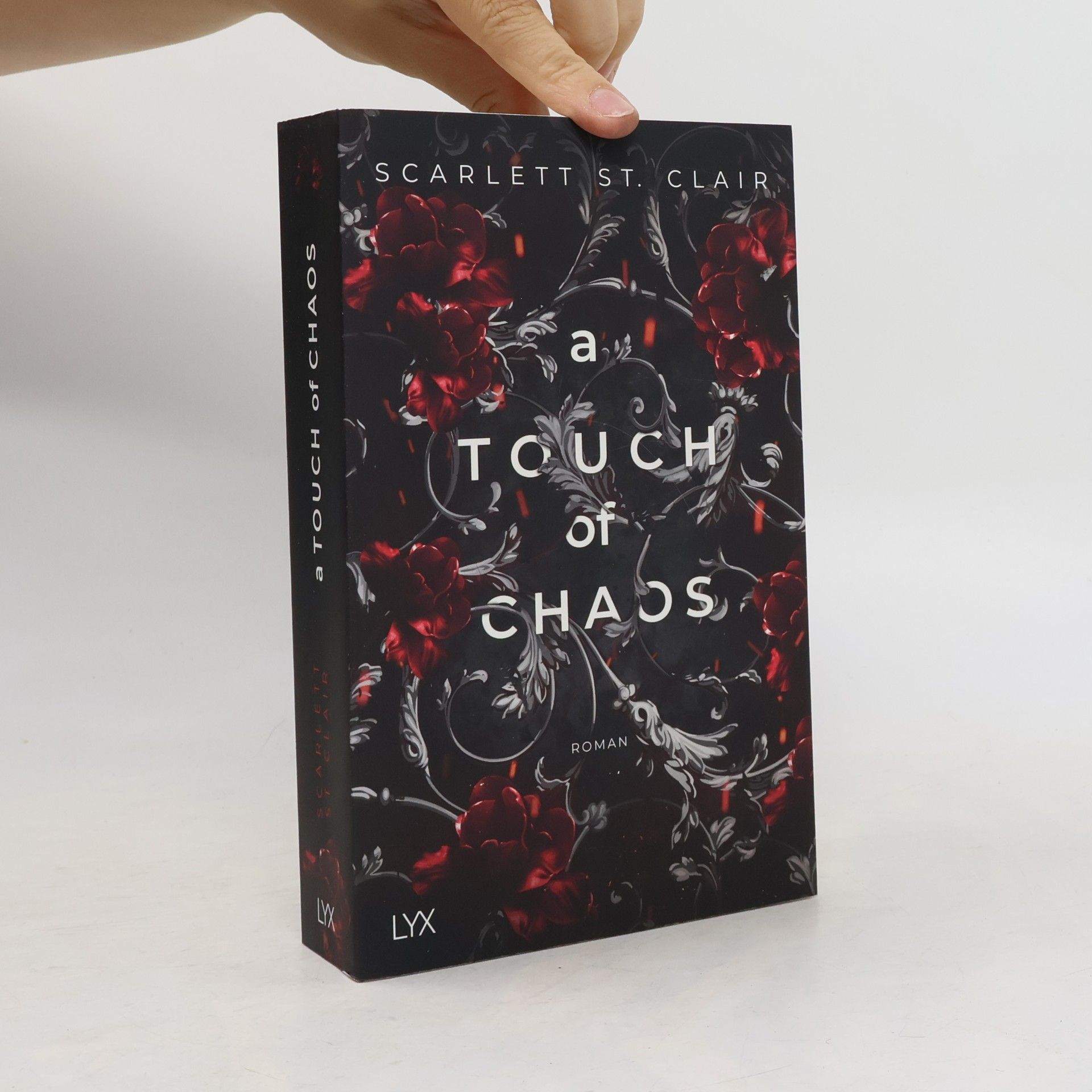 A Touch of Chaos / Hades & Persephone Bd.4