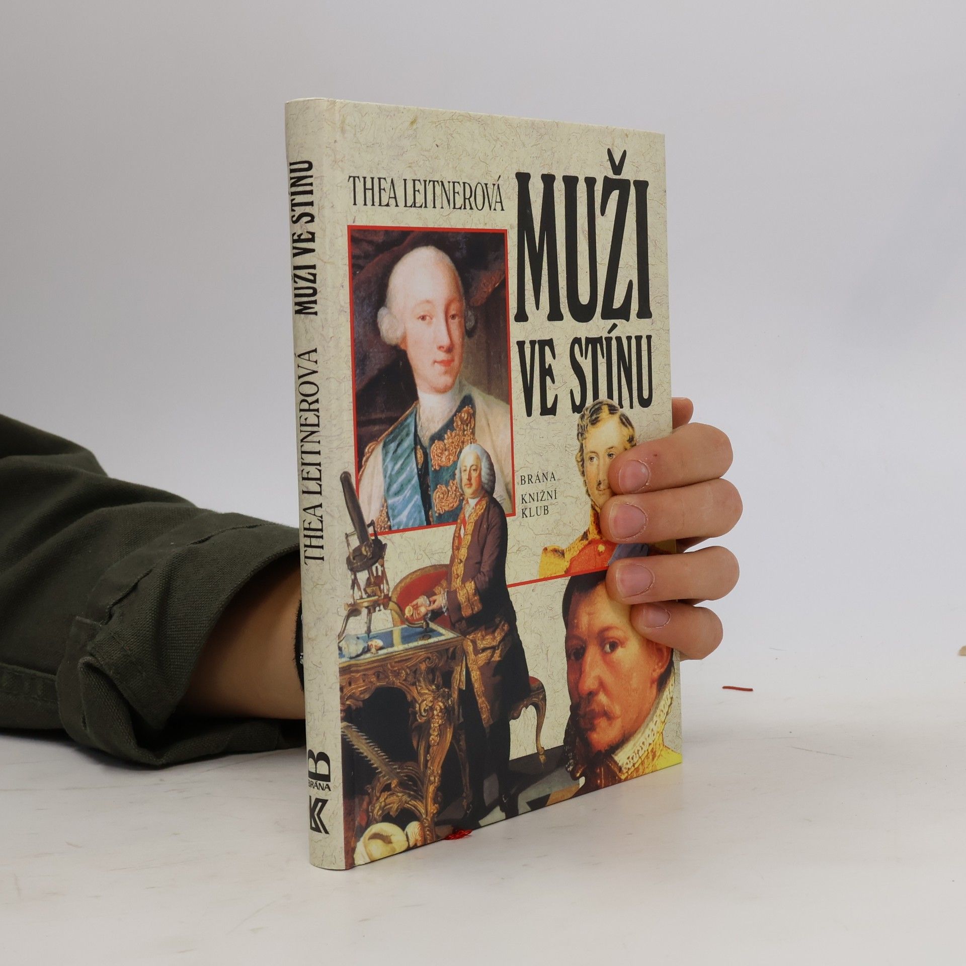 Thea Leitner Muži ve stínu
