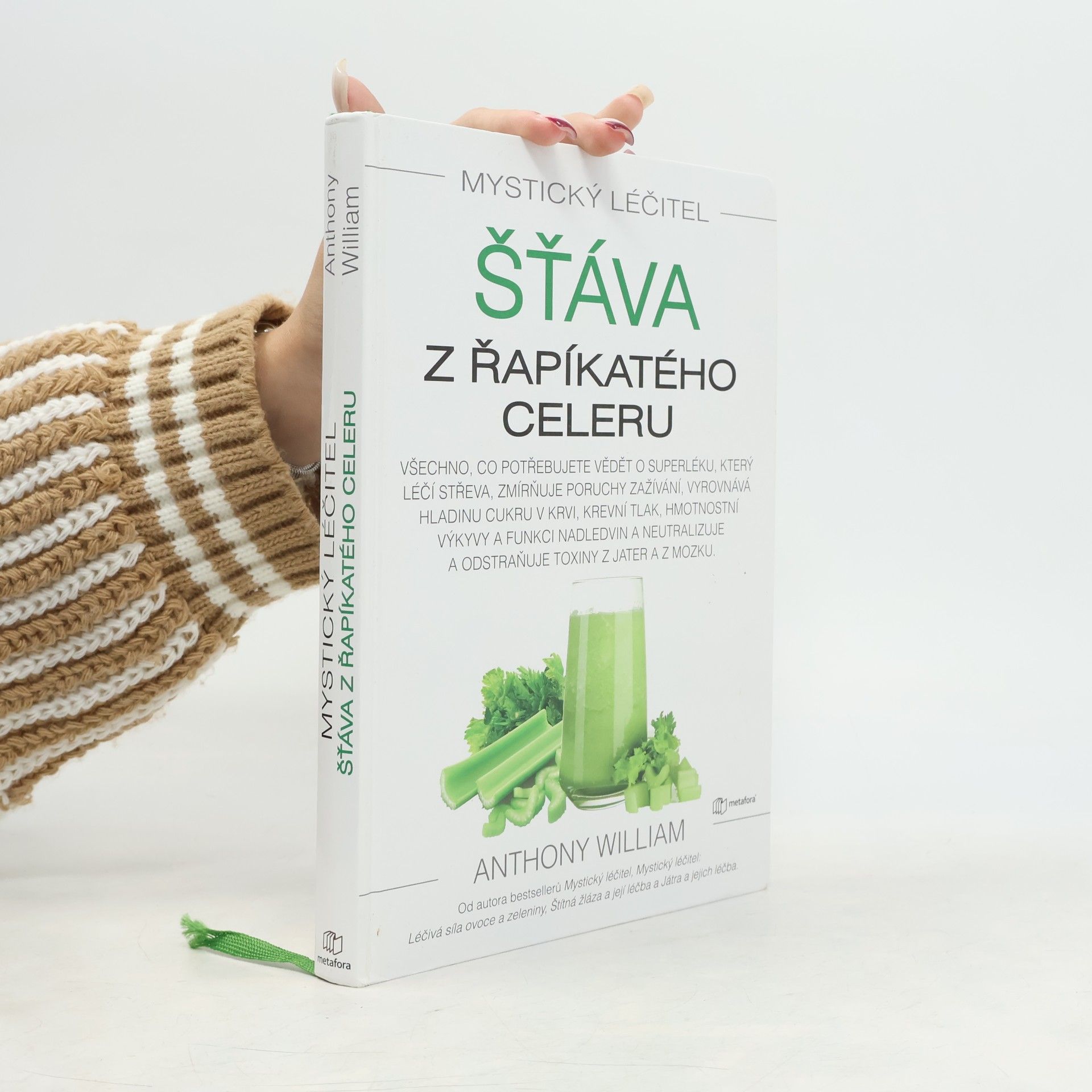Anthony William Šťáva z řapíkatého celeru