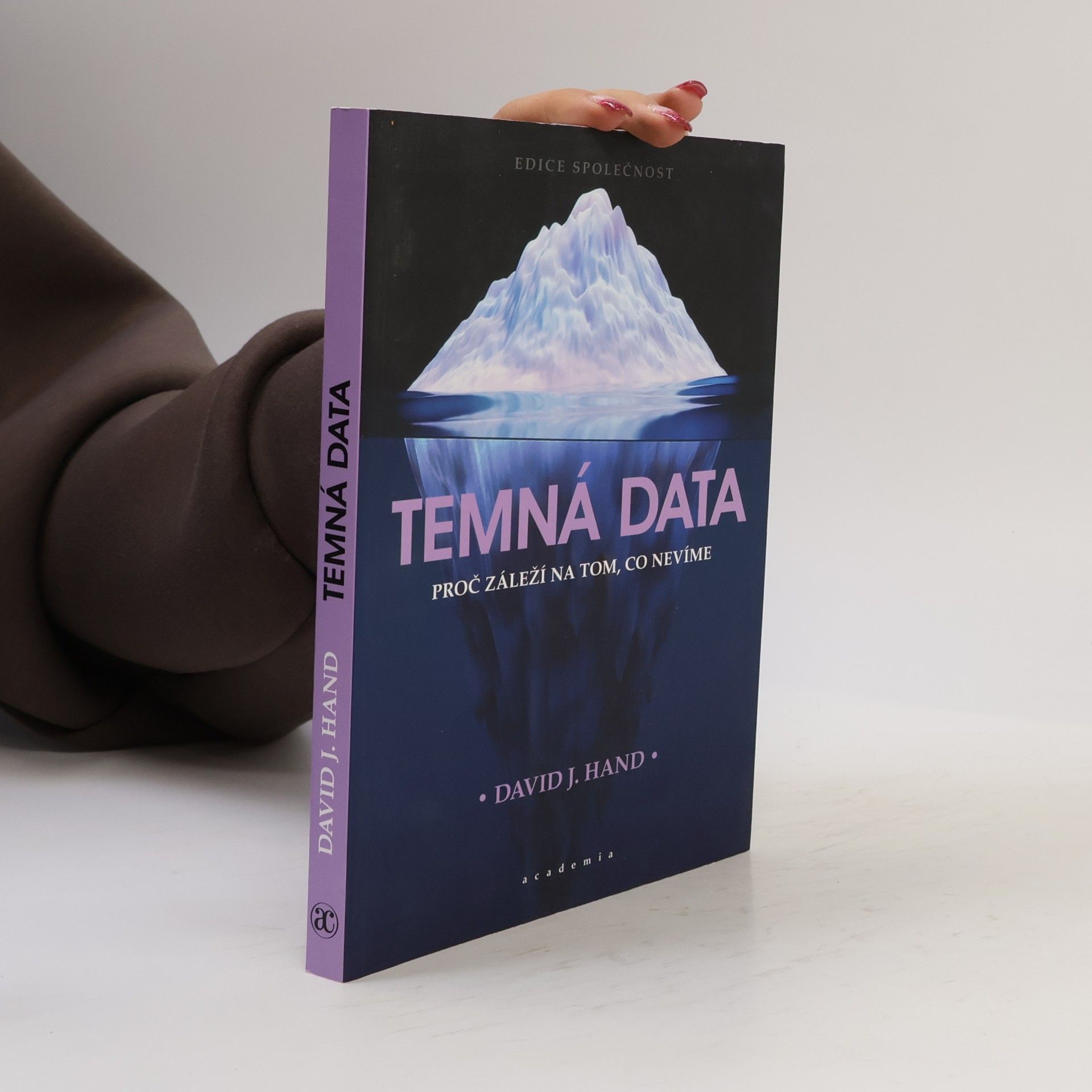 Temná data : proč záleží na tom, co nevíme