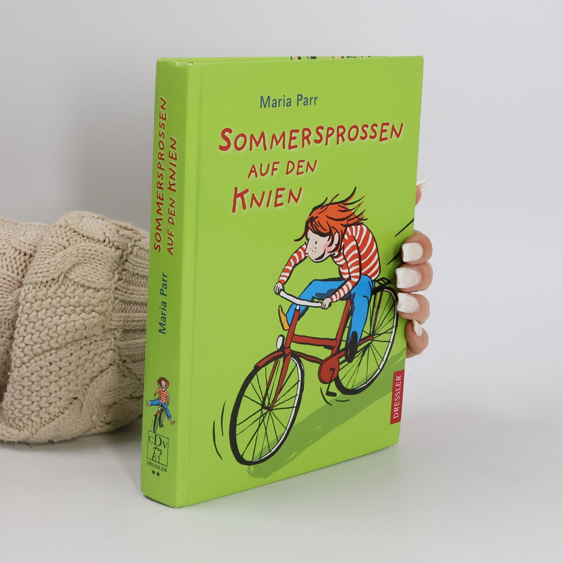 Maria Parr Sommersprossen auf den Knien