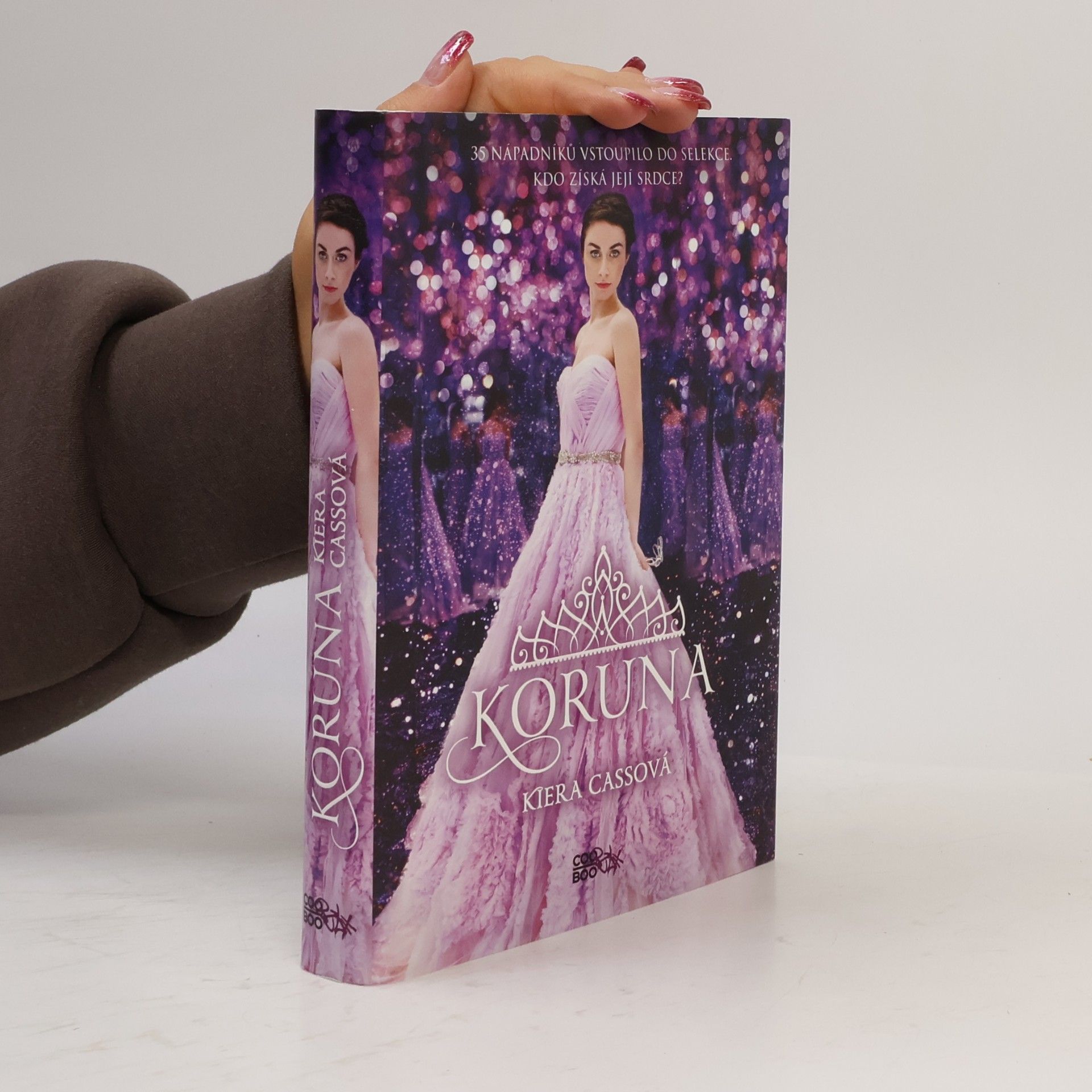 Kiera Cass Koruna
