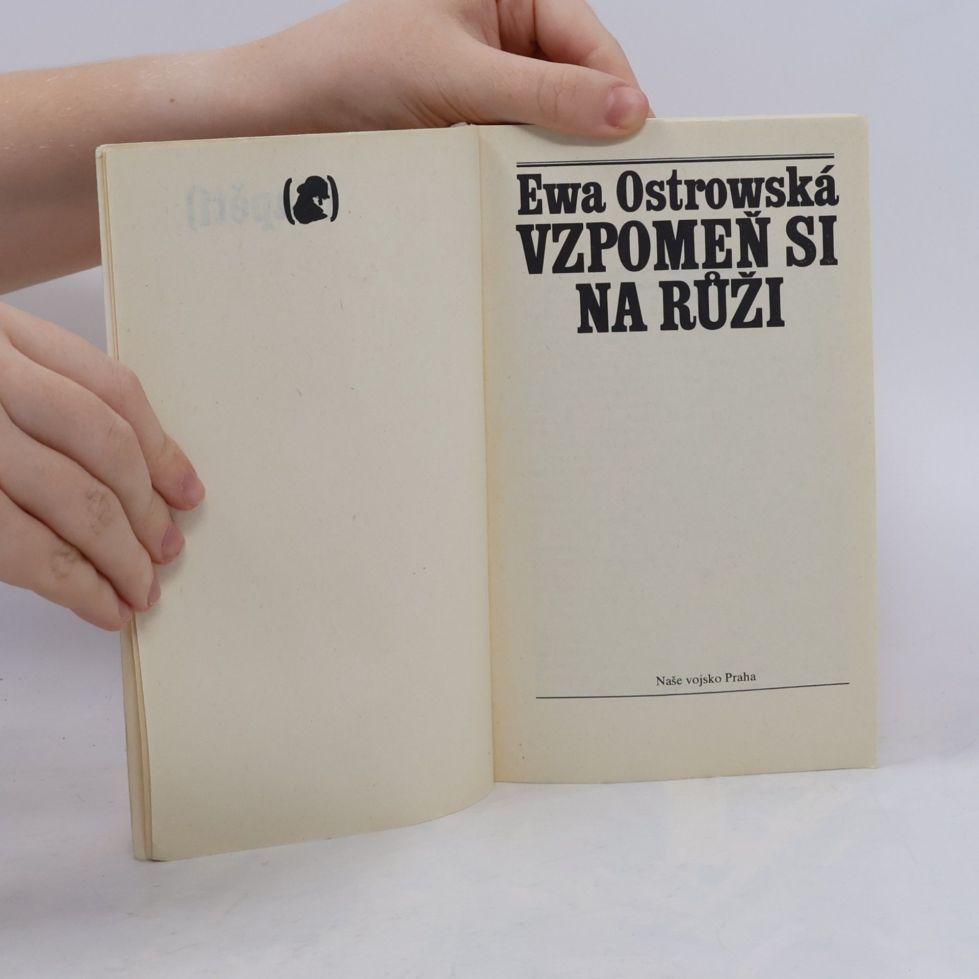 Ostrowská Ewa Vzpomeň si na růži