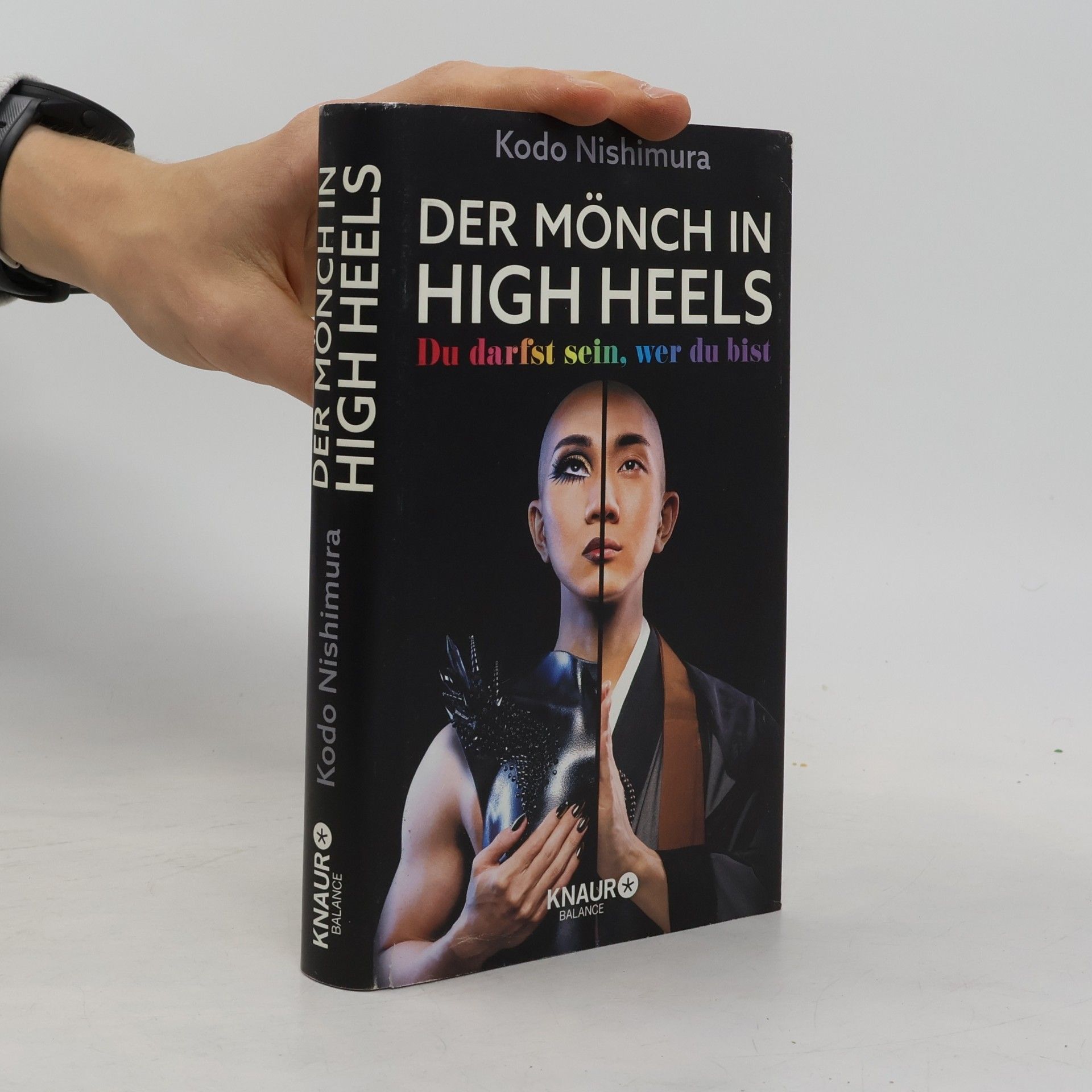 Kodo Nishimura Der Mönch in High Heels