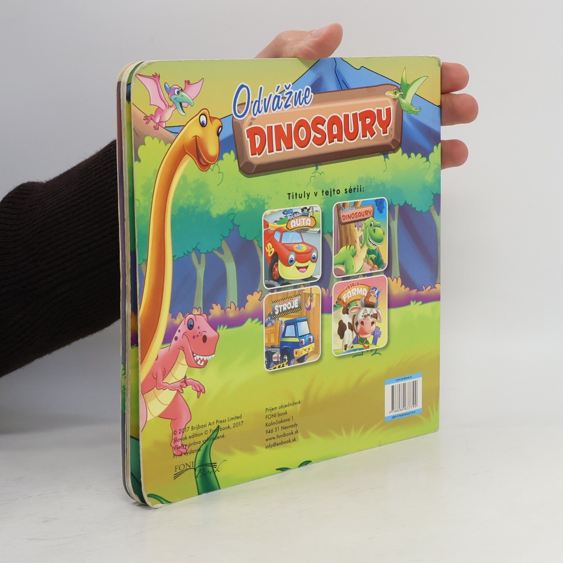 kolektiv Odvážne dinosaury