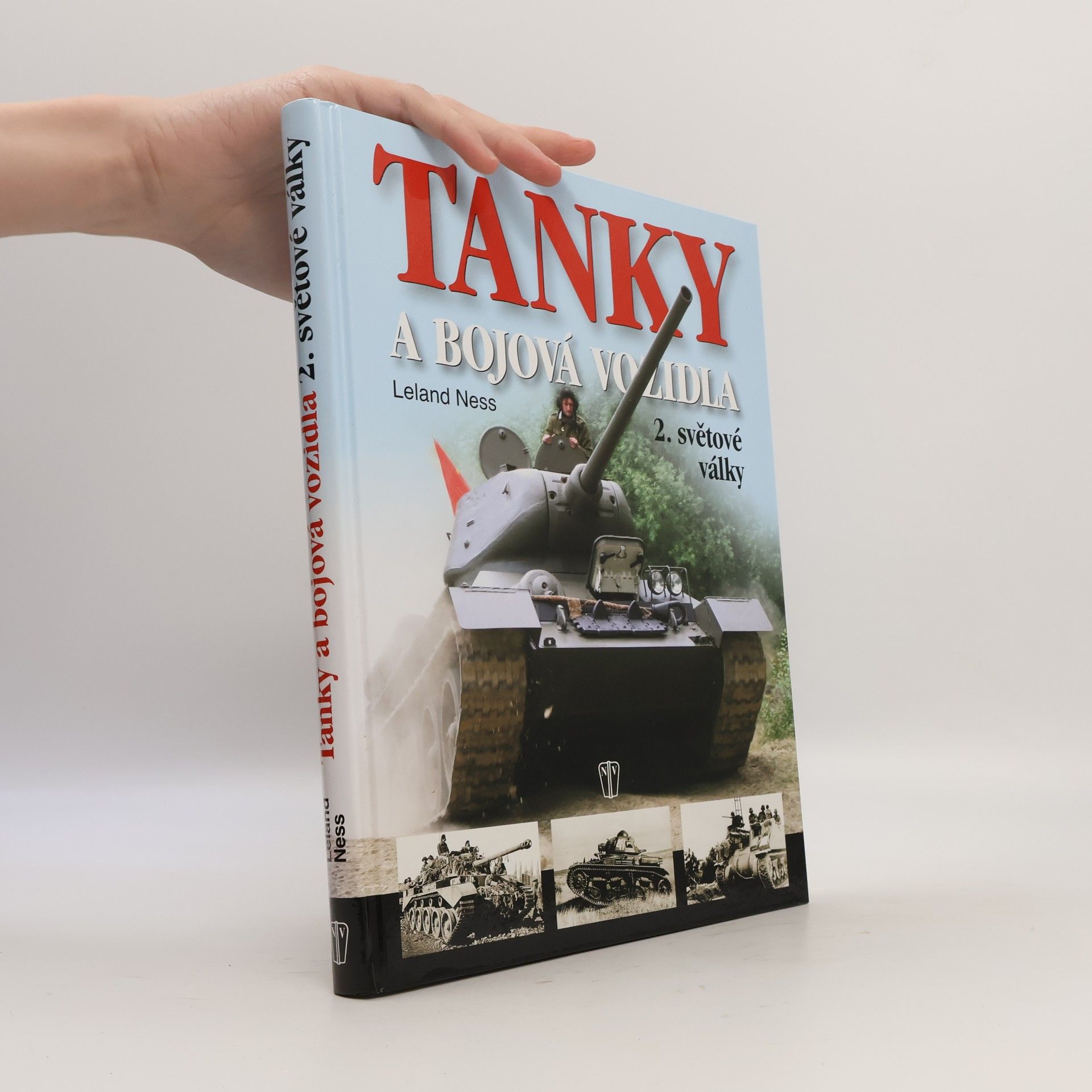 Leland S. Ness Tanky a bojová vozidla 2. světové války