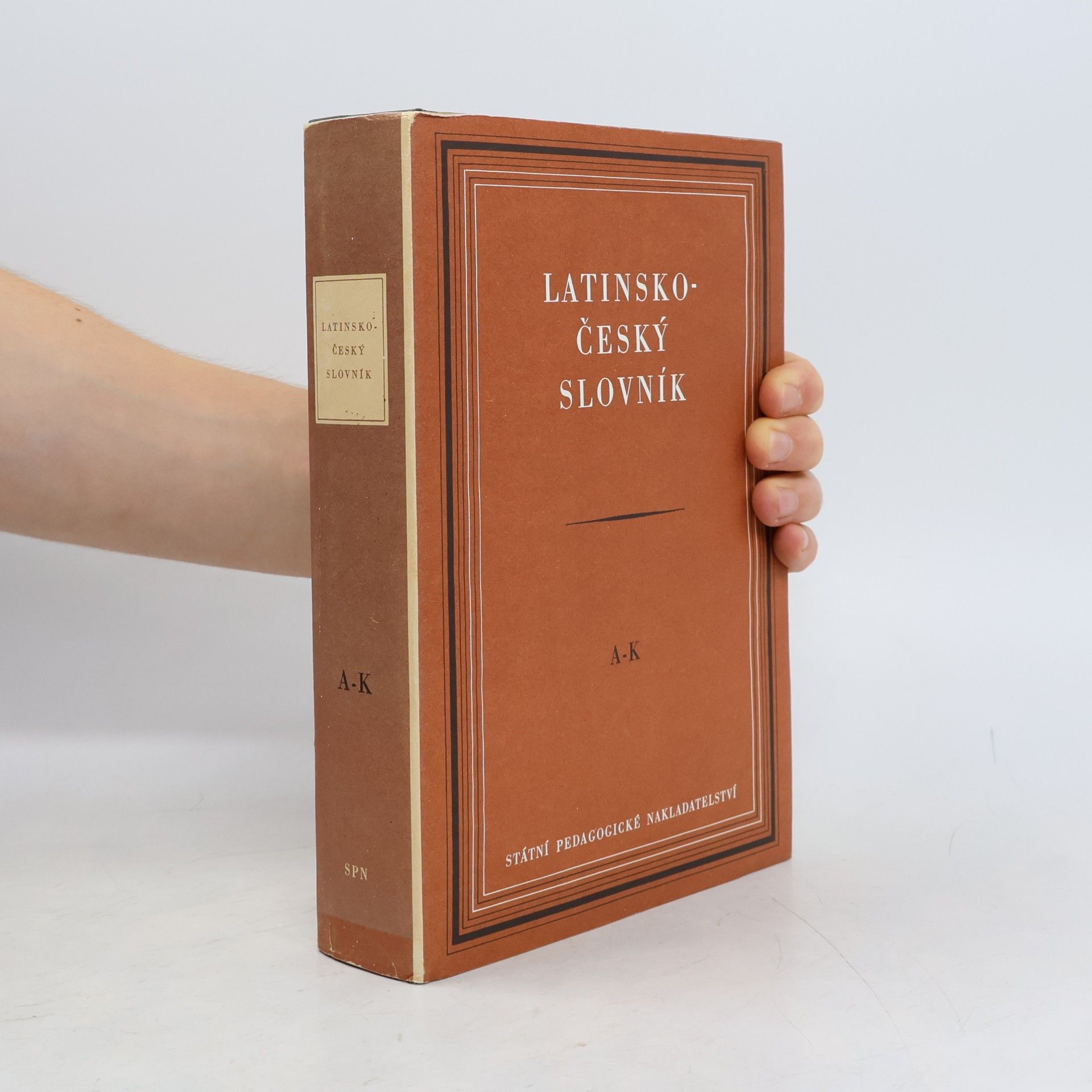 Collectif d'auteurs Latinsko-český slovník A-K