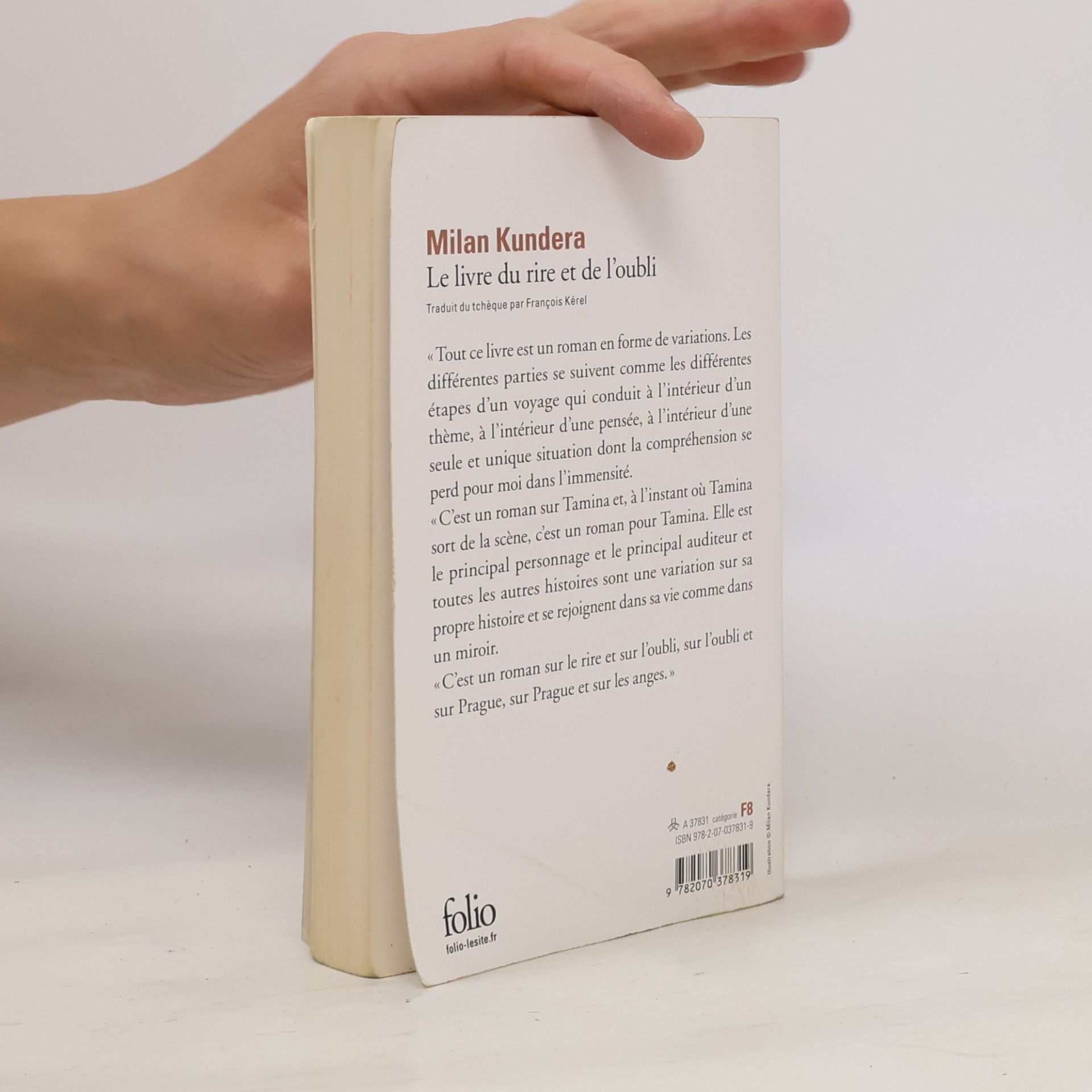 Milan Kundera Le livre du rire et de l'oubli