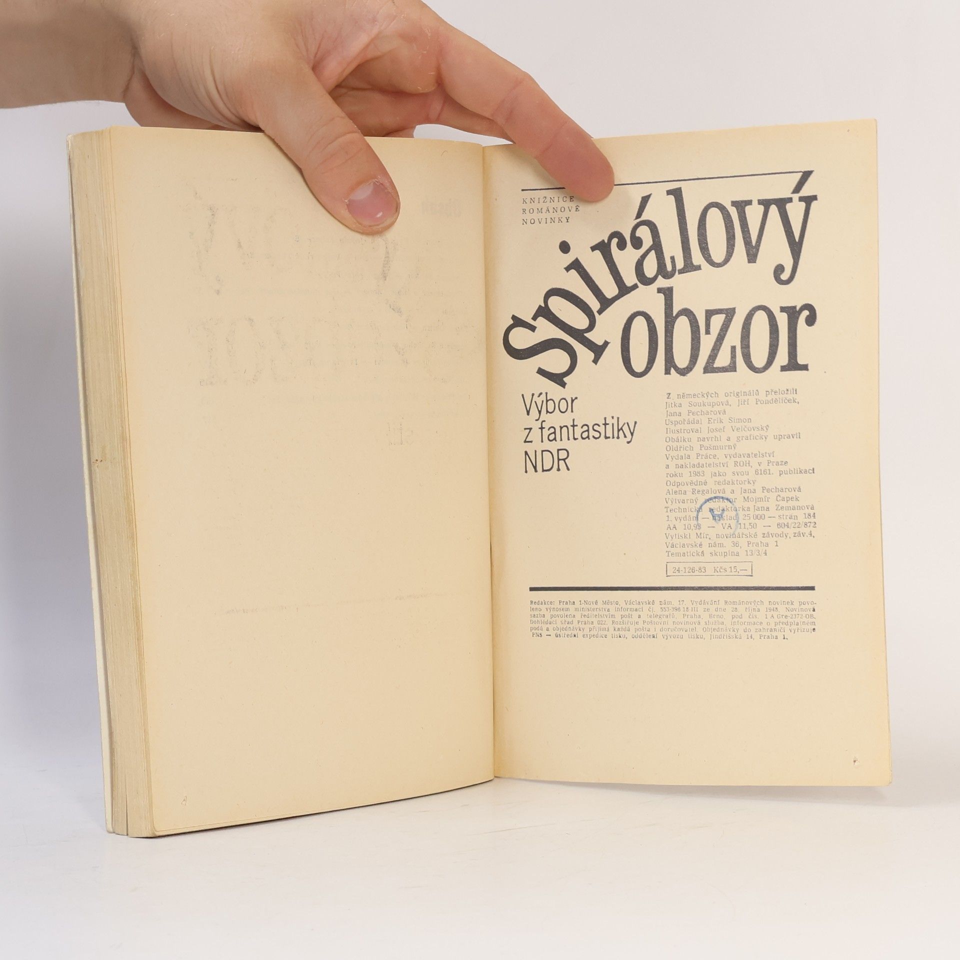 Josef Velčovský Spirálový obzor. Výbor z fantastiky NDR