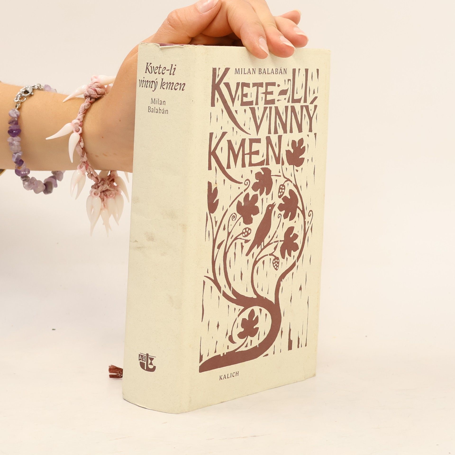 Kvete-li vinný kmen