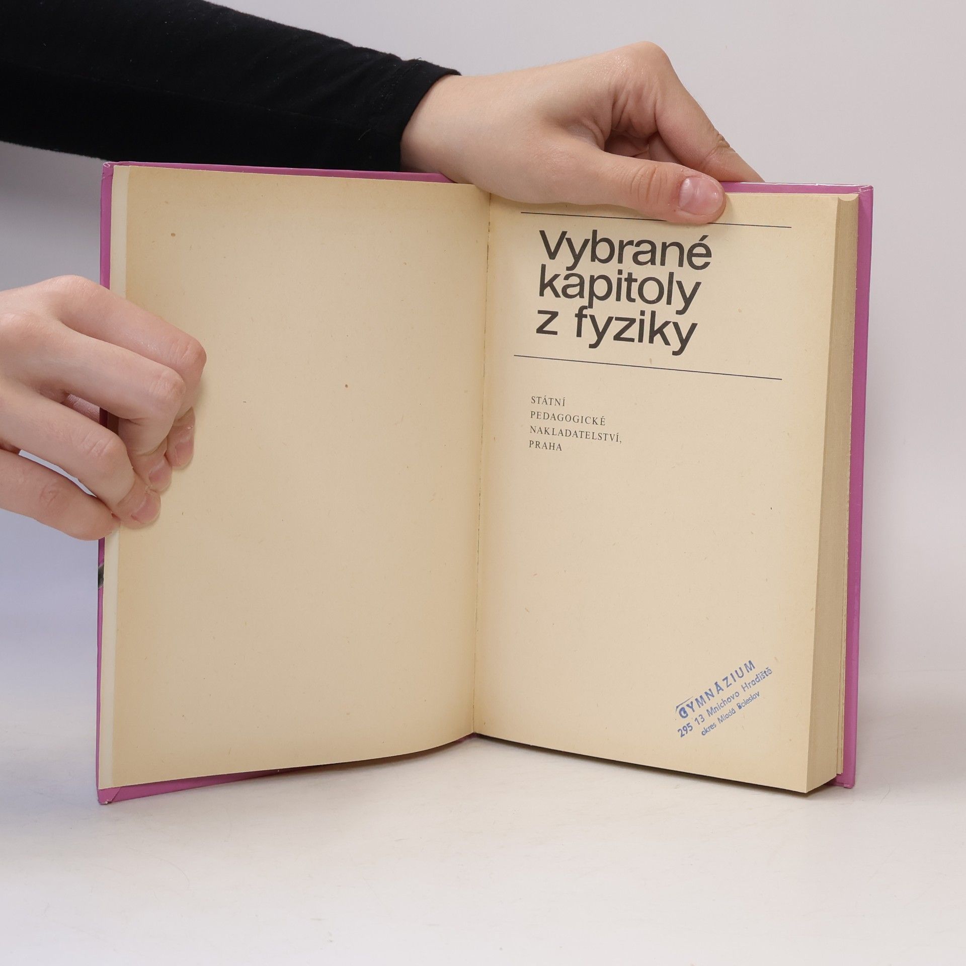 AA.VV. Vybrané kapitoly z fyziky