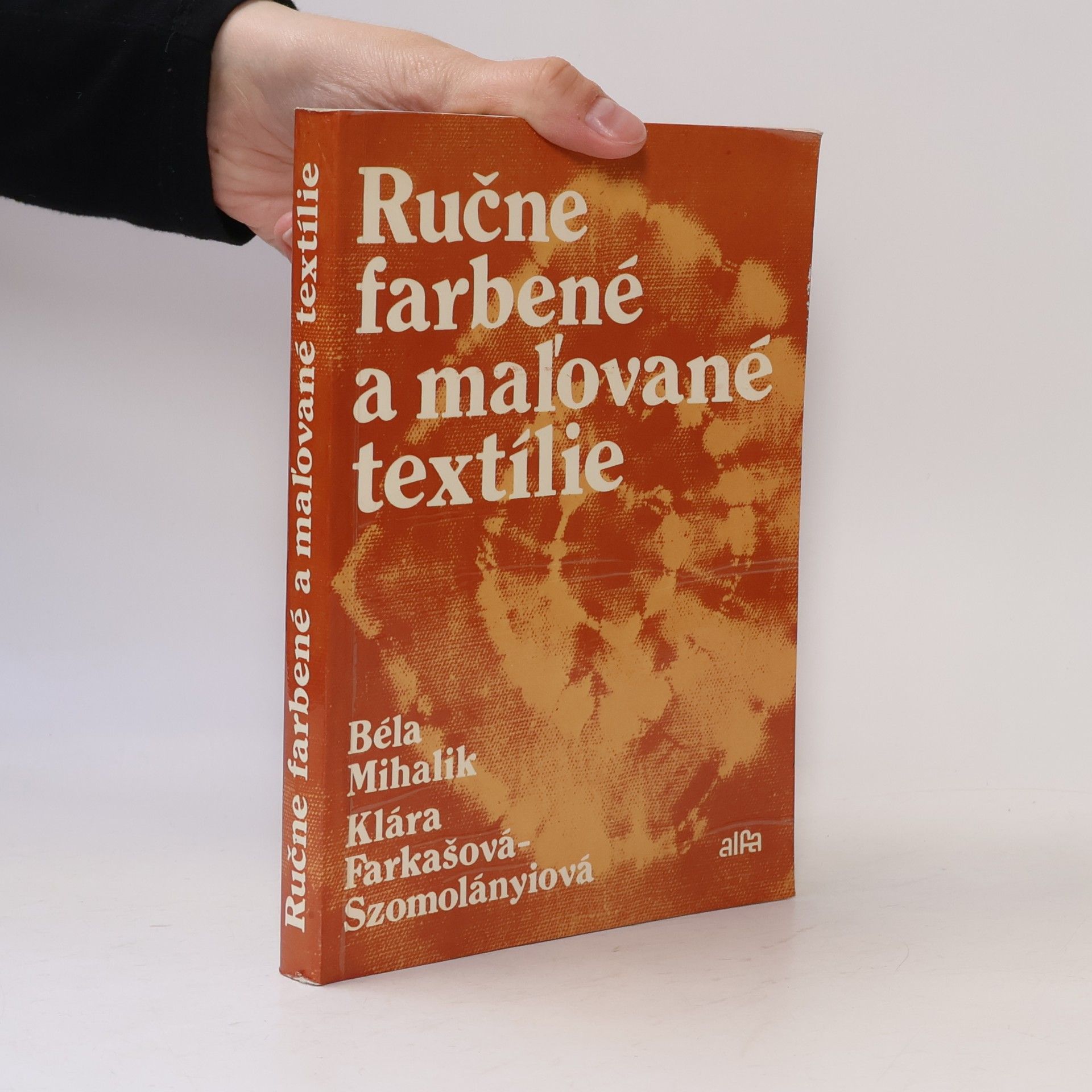 Klára Farkašová Szomolányiová Ručne farbené a maľované textílie