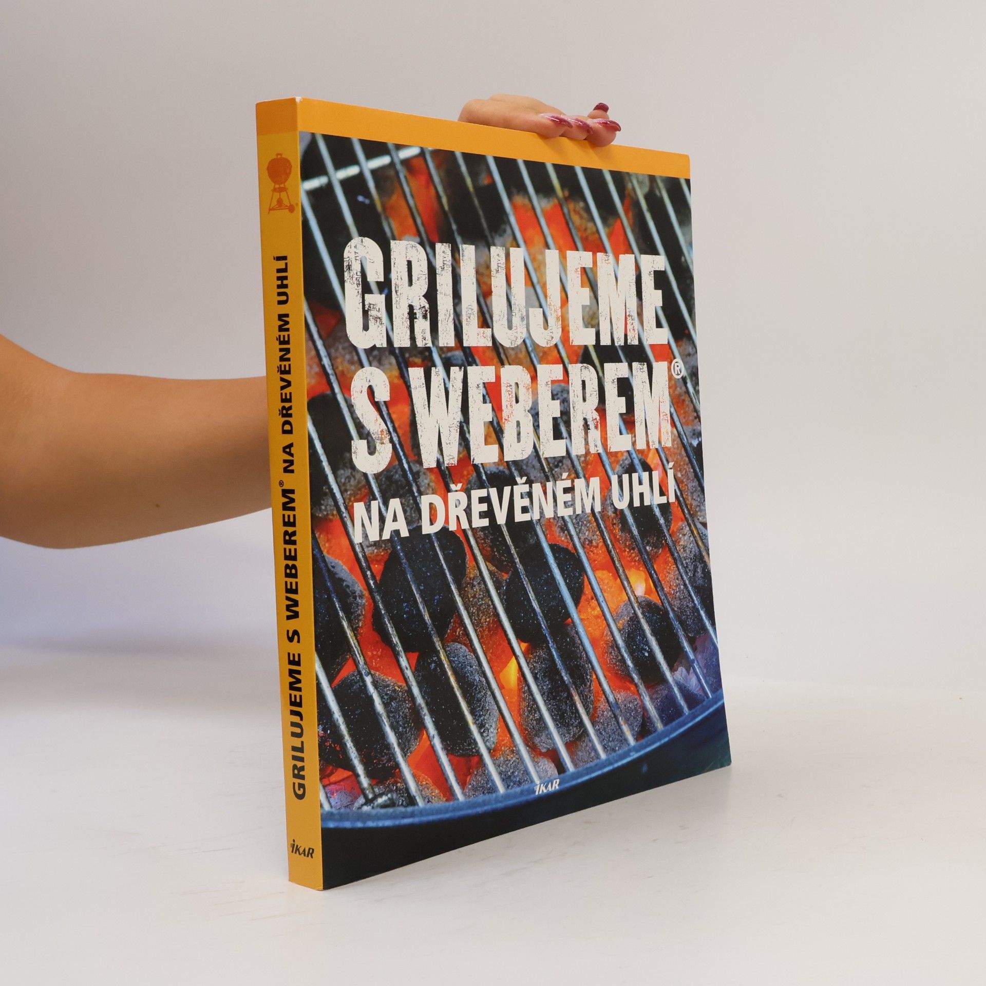 Grilujeme s Weberem na dřevěném uhlí