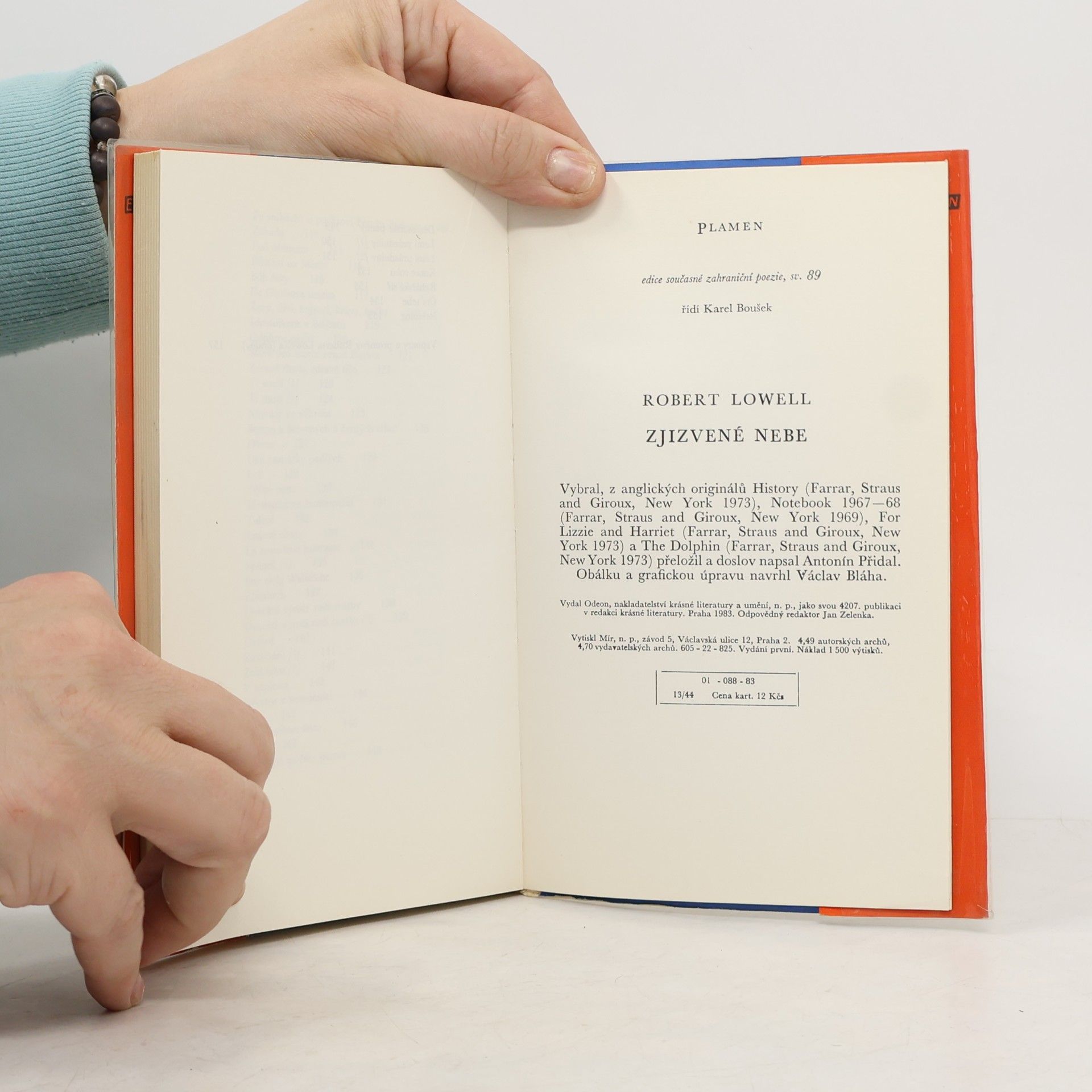 Robert Lowell Zjizvené nebe