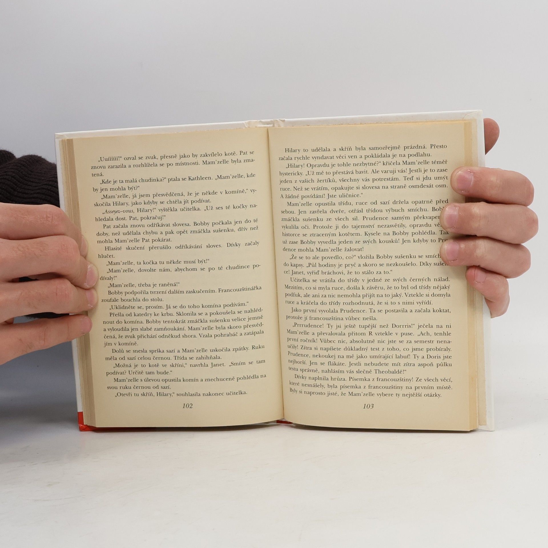 Enid Blyton Holky z internátu - Únos
