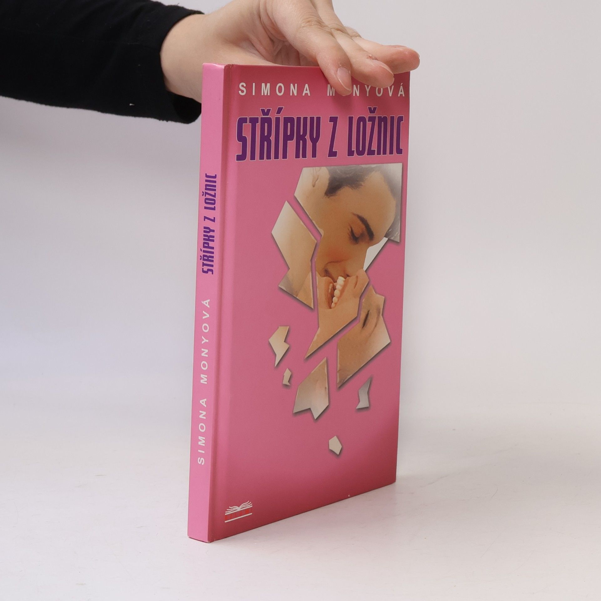 Simona Monyová Střípky z ložnic
