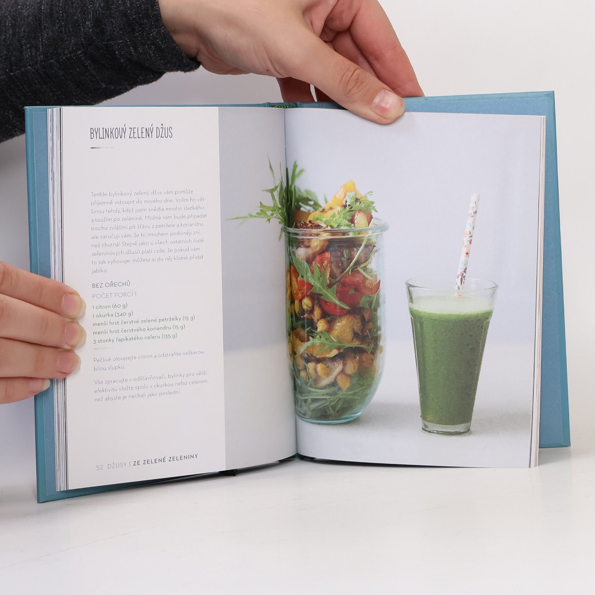 Ella Woodward Lahodně s Ellou. Džusy a smoothies pro každý den