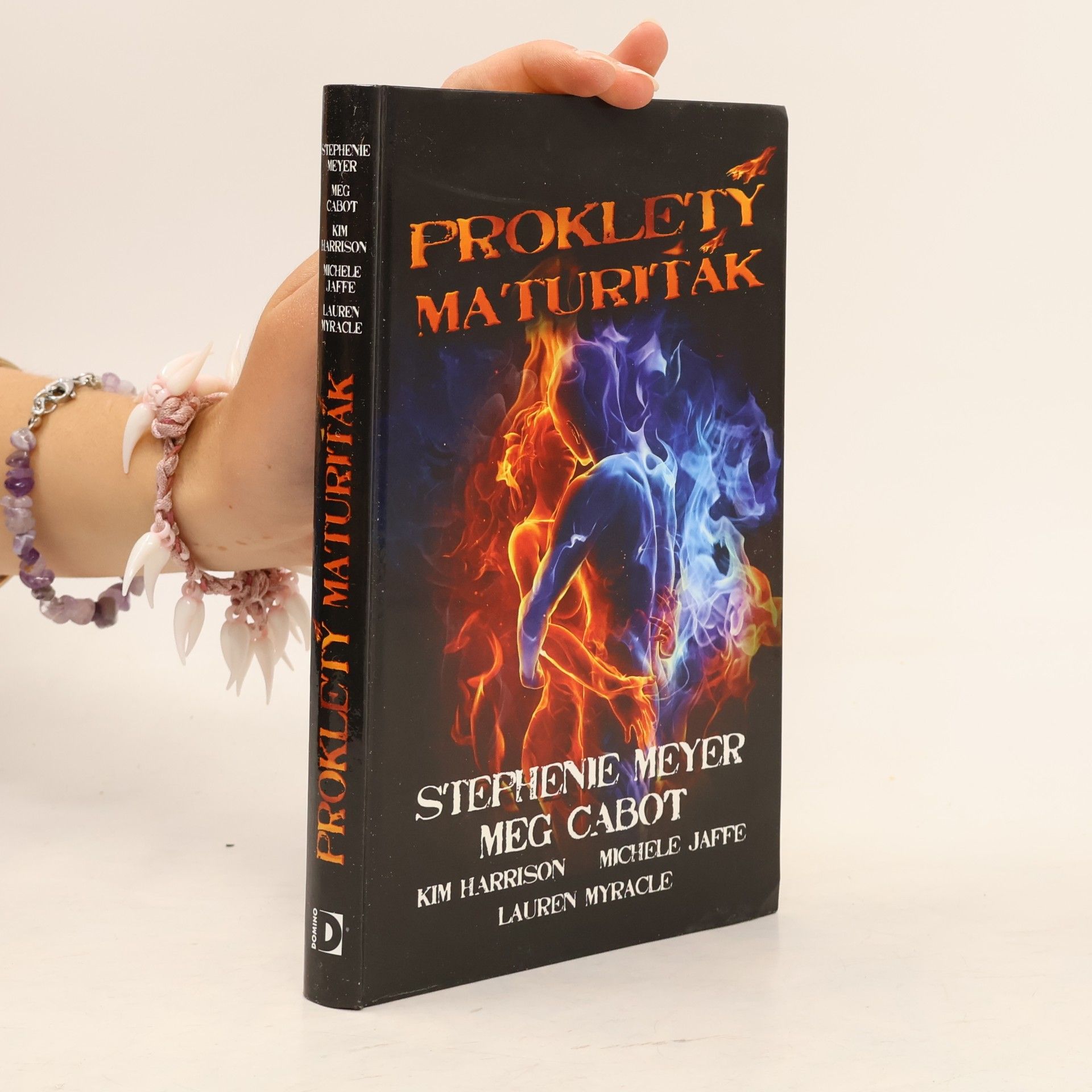 Stephenie Meyerová Prokletý maturiťák