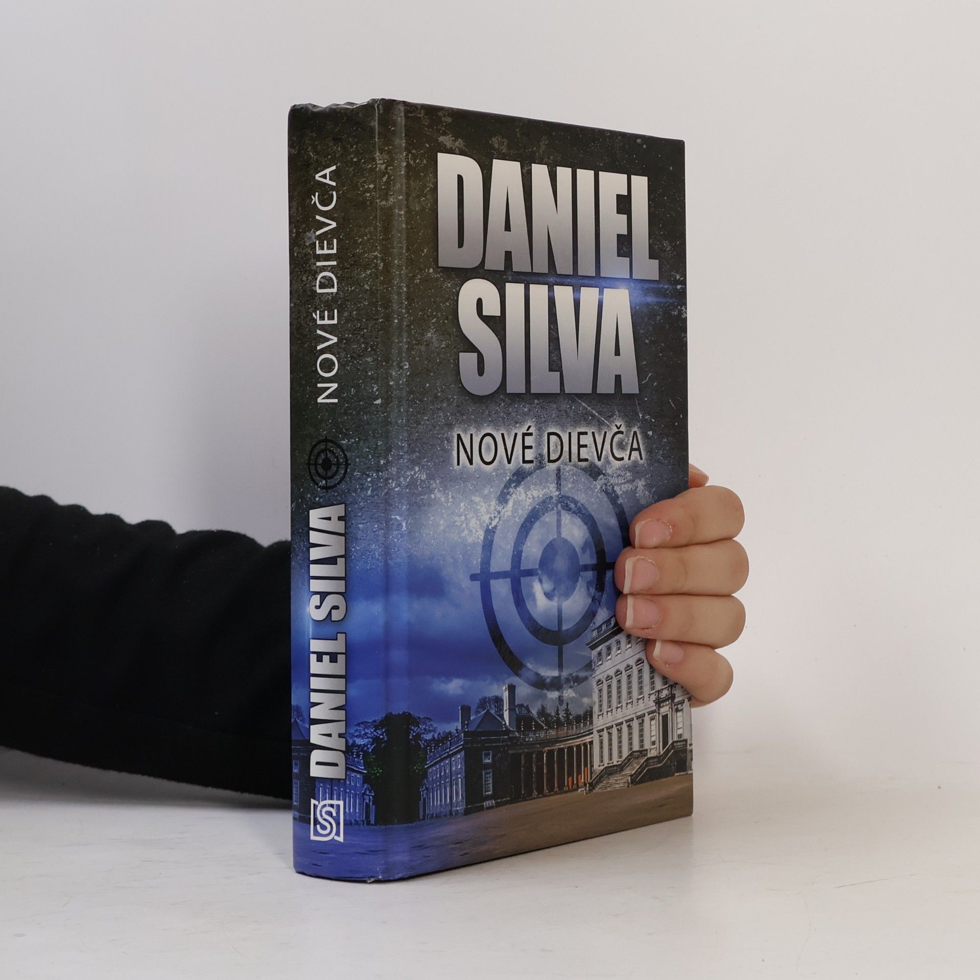 Daniel Silva Nové dievča
