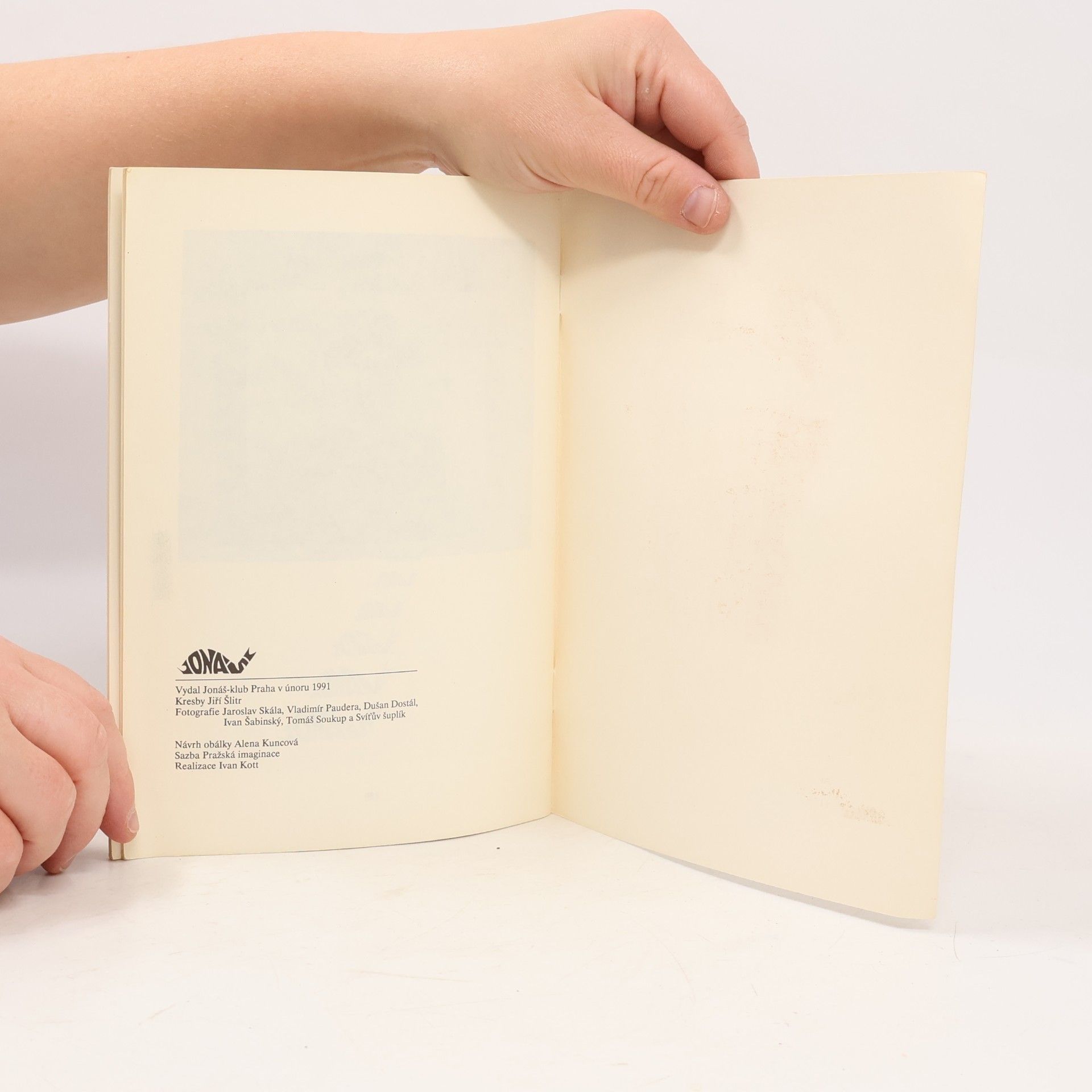 Various authors Hovorys