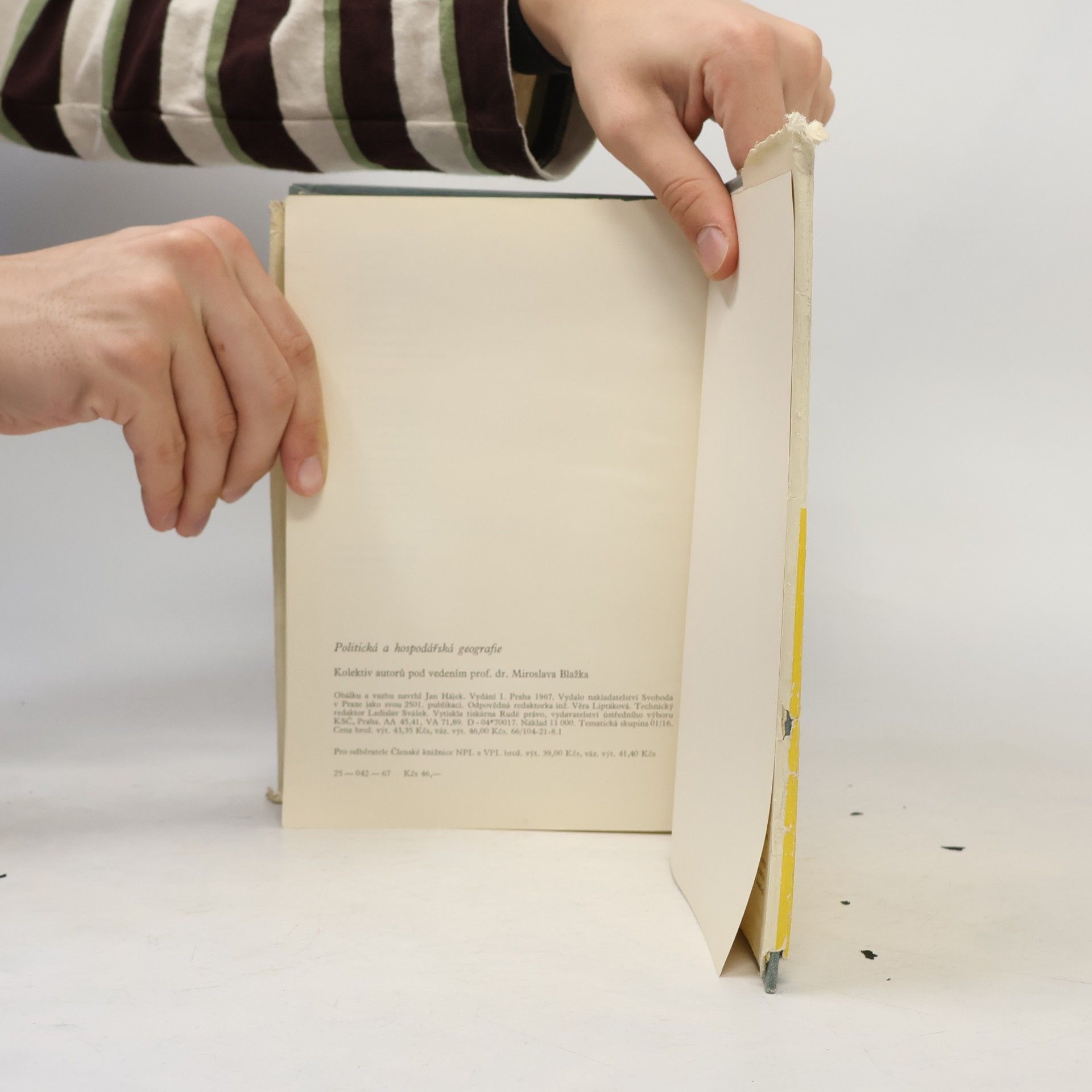 Miroslav Blažek Politická a hospodářská geografie