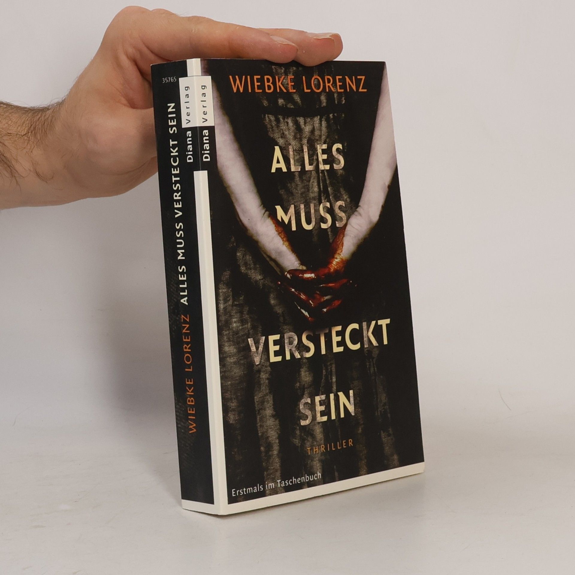 Wiebke Lorenz Alles muss versteckt sein