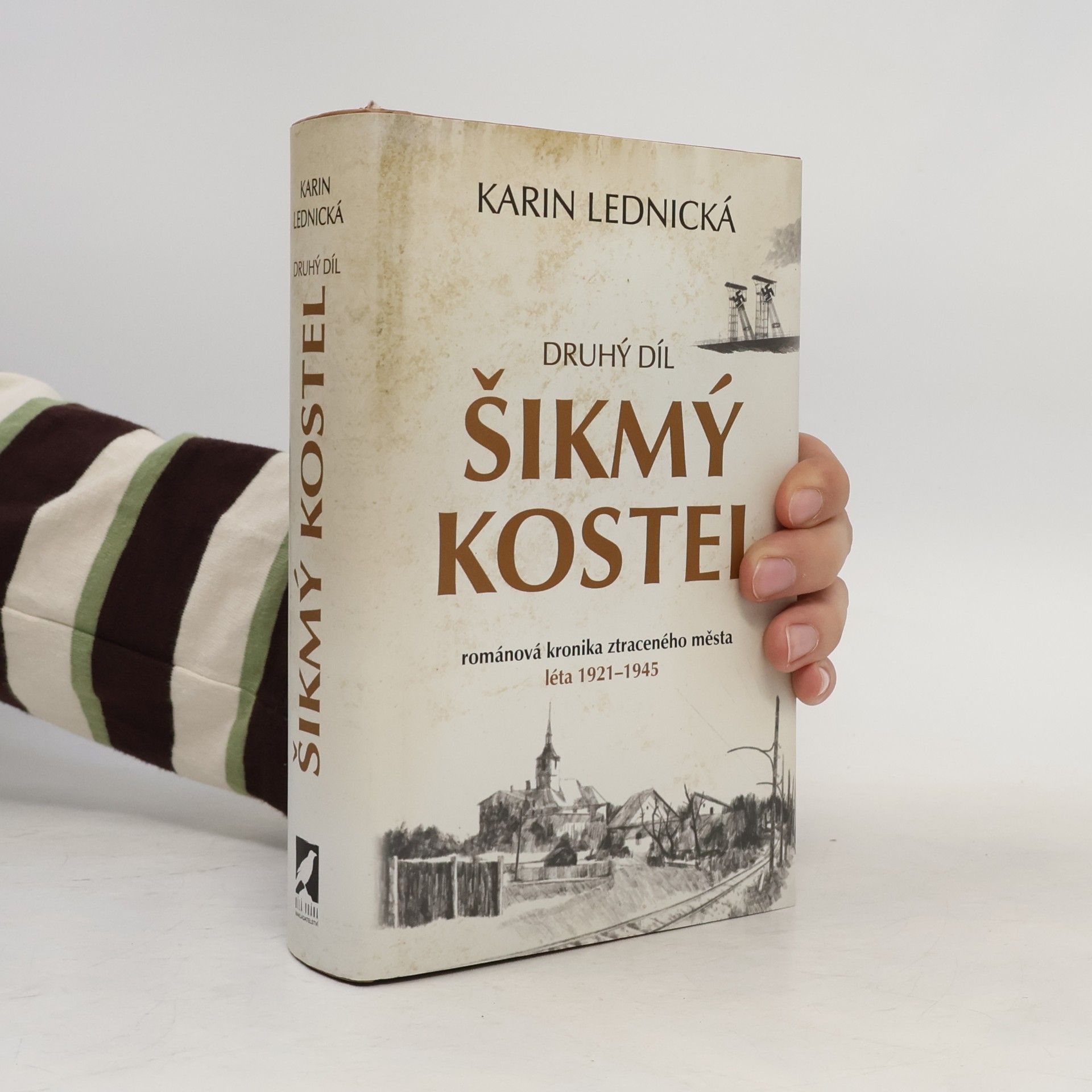 Karin Lednická Šikmý kostel 2