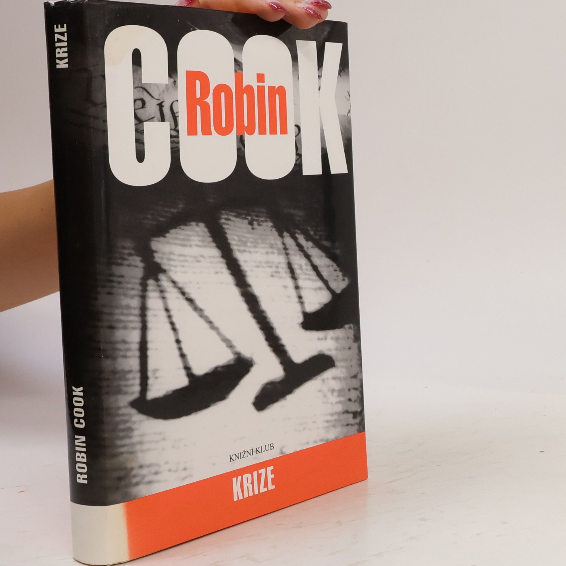 Robin Cook Krize