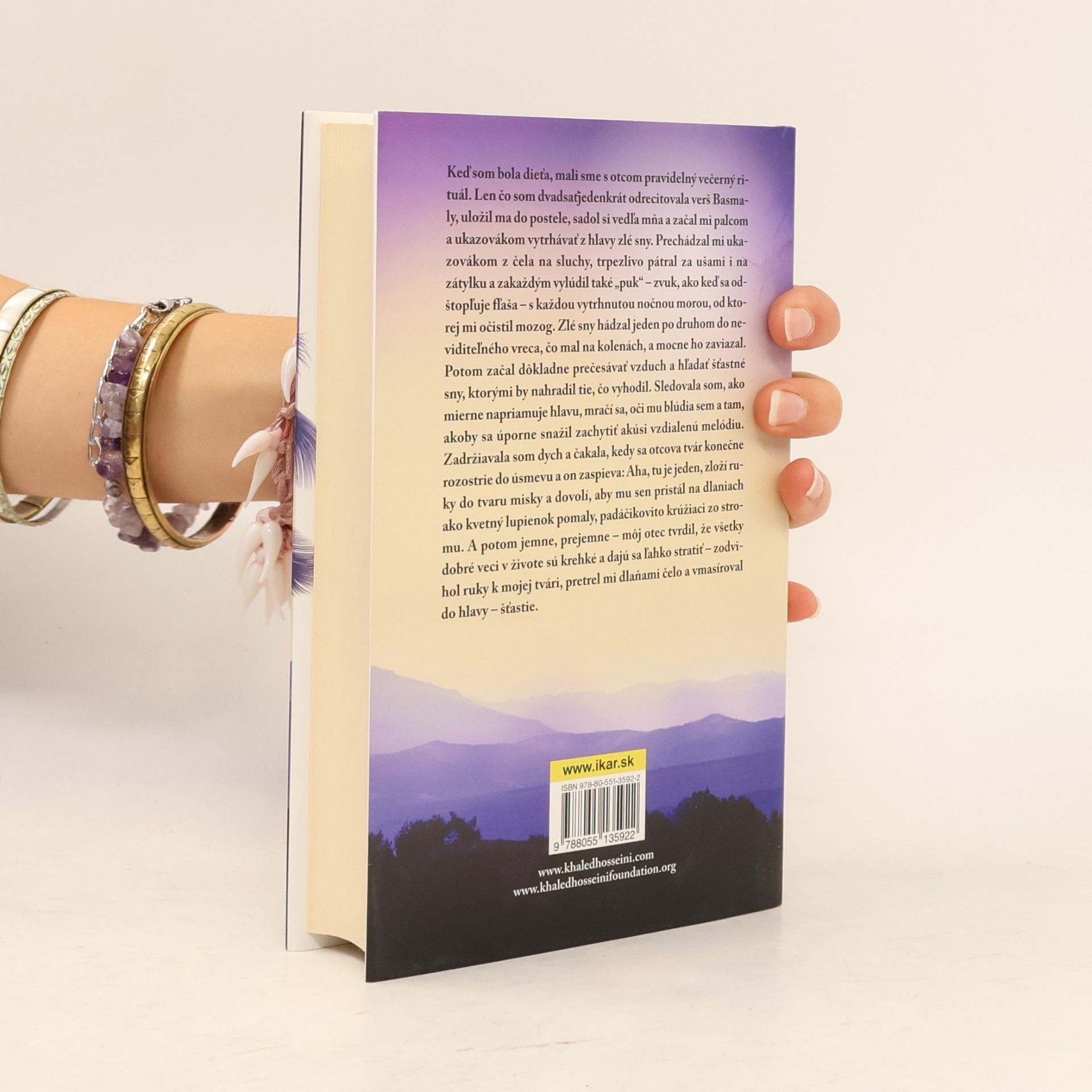 Khaled Hosseini A hory odpovedali ozvenou