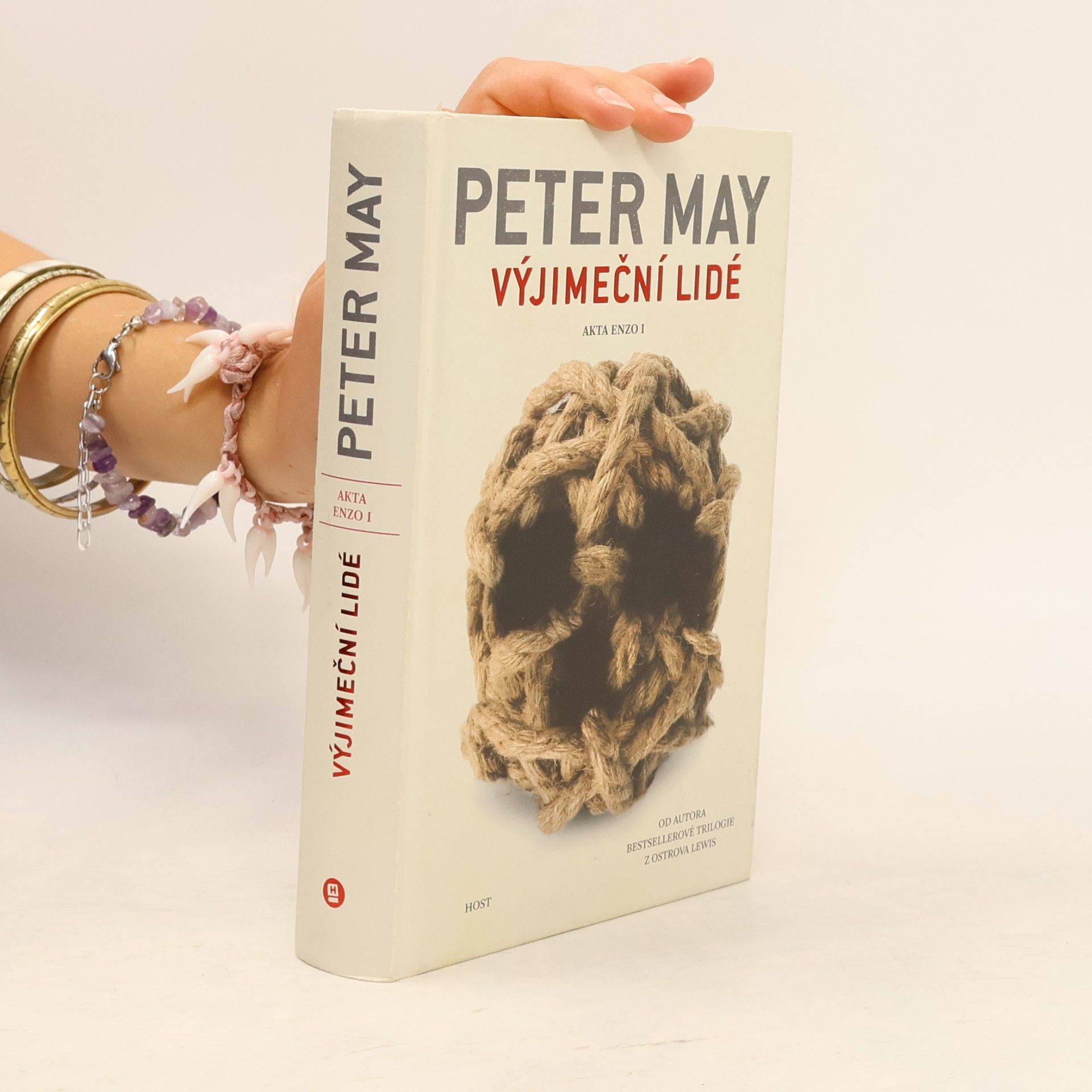 Peter May Výjimeční lidé. Akta Enzo I