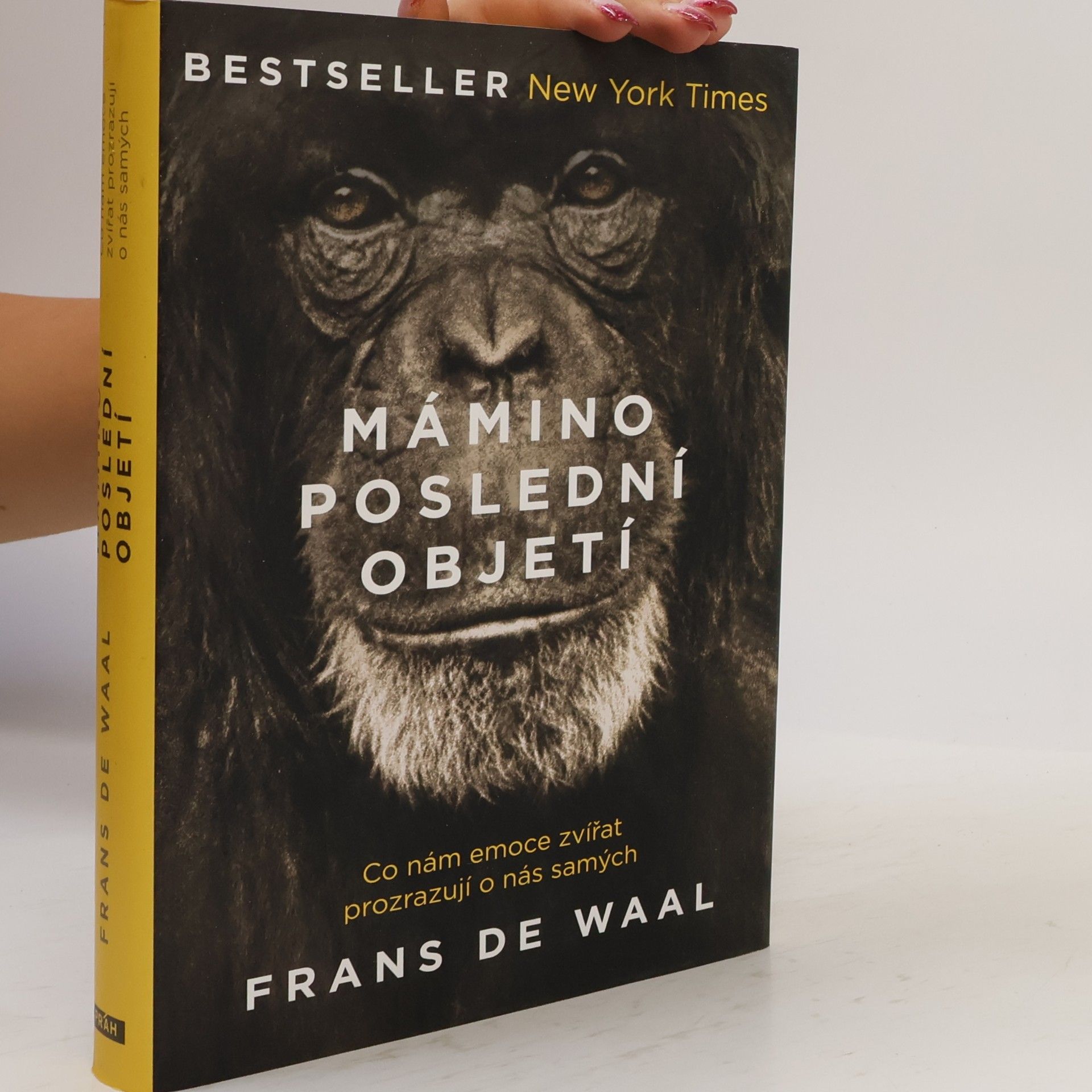 Frans B. M. Waal Mámino poslední objetí. Co nám emoce zvířat prozrazují o nás samých.