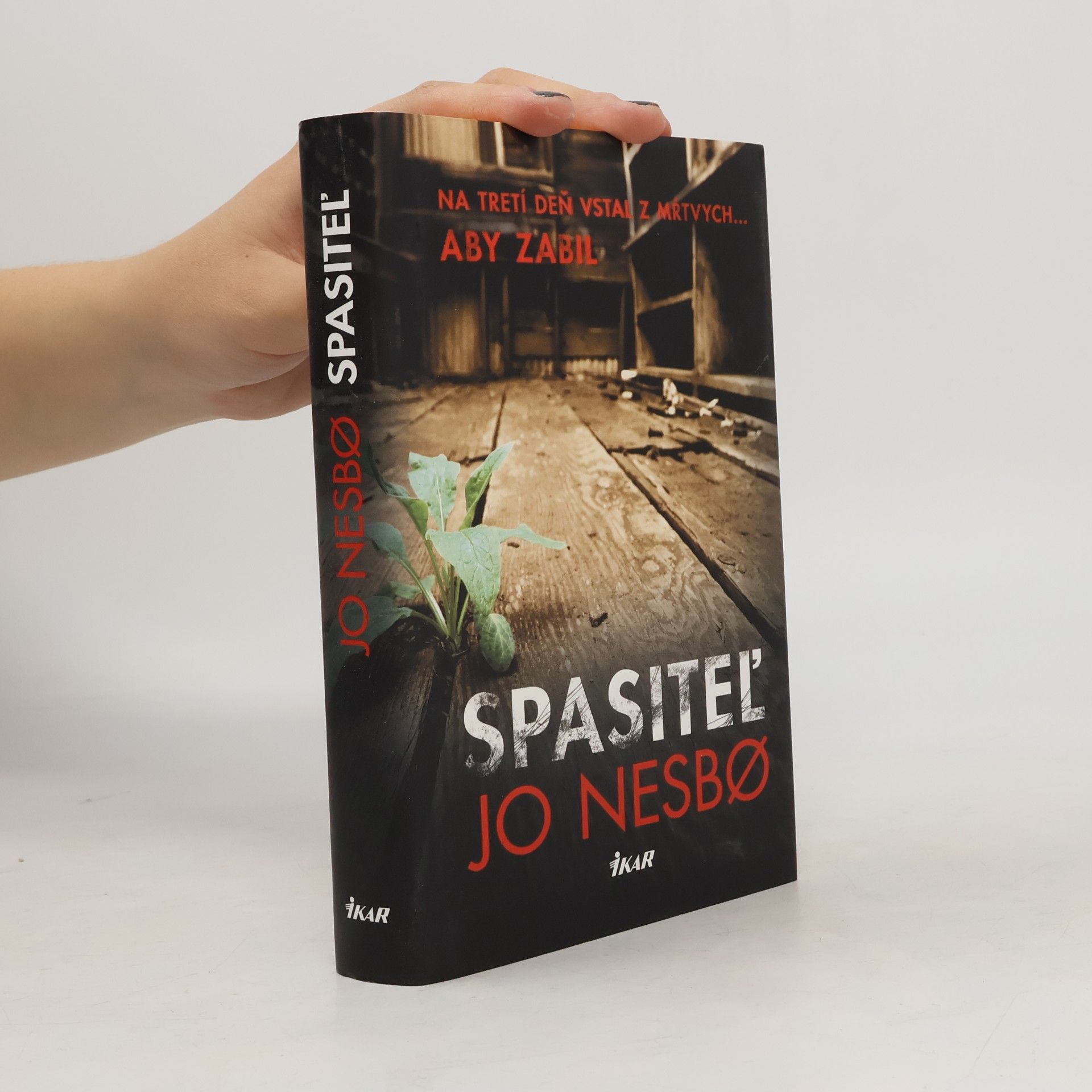 Jo Nesbø Spasitel'