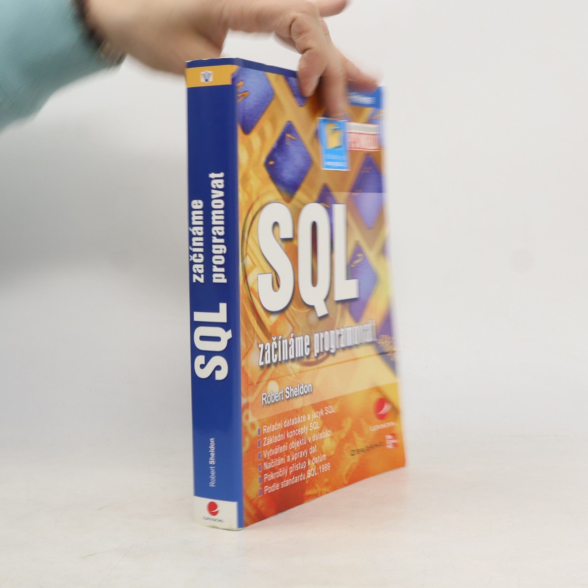 Robert Sheldon SQL. Začínáme programovat.