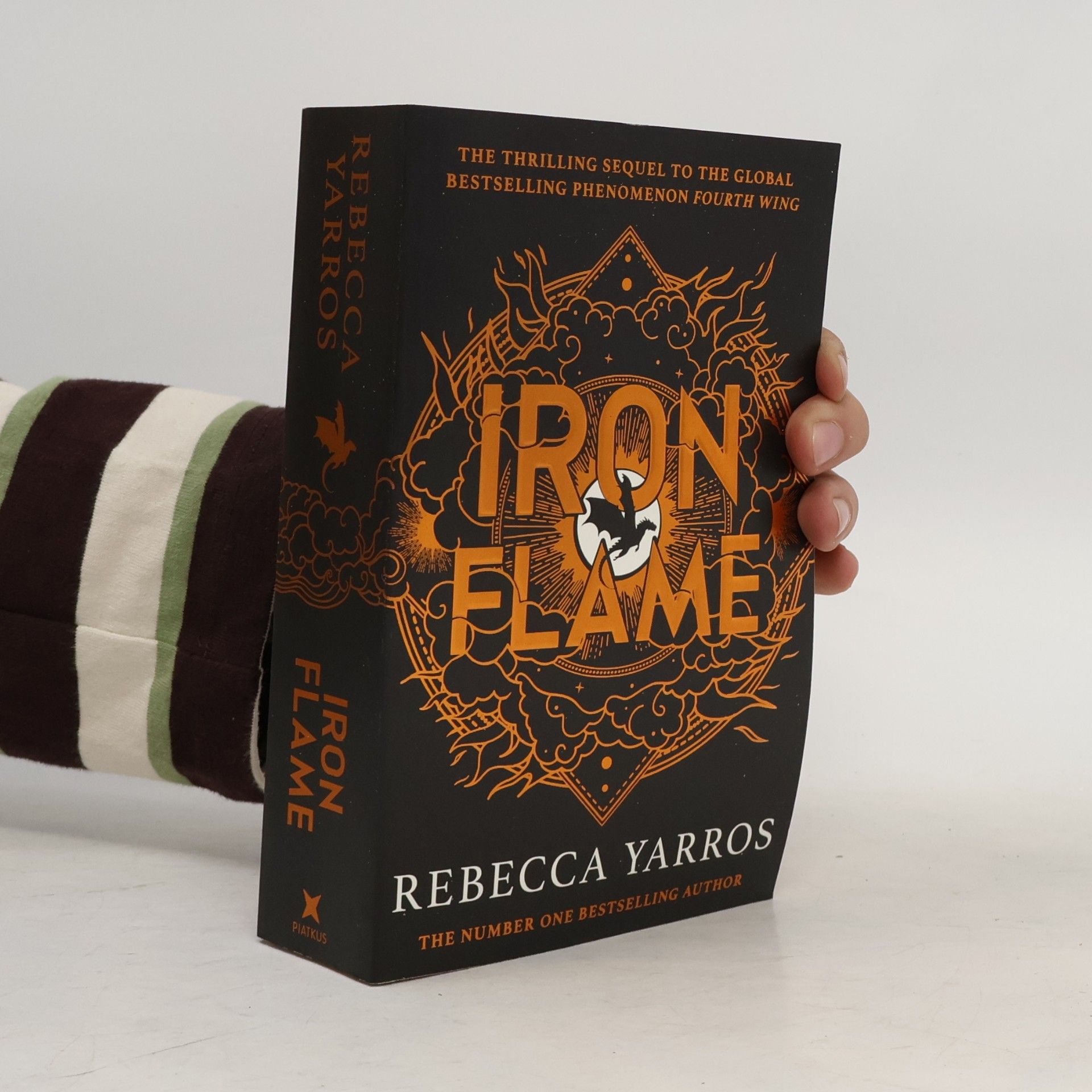 Rebecca Yarros Iron Flame