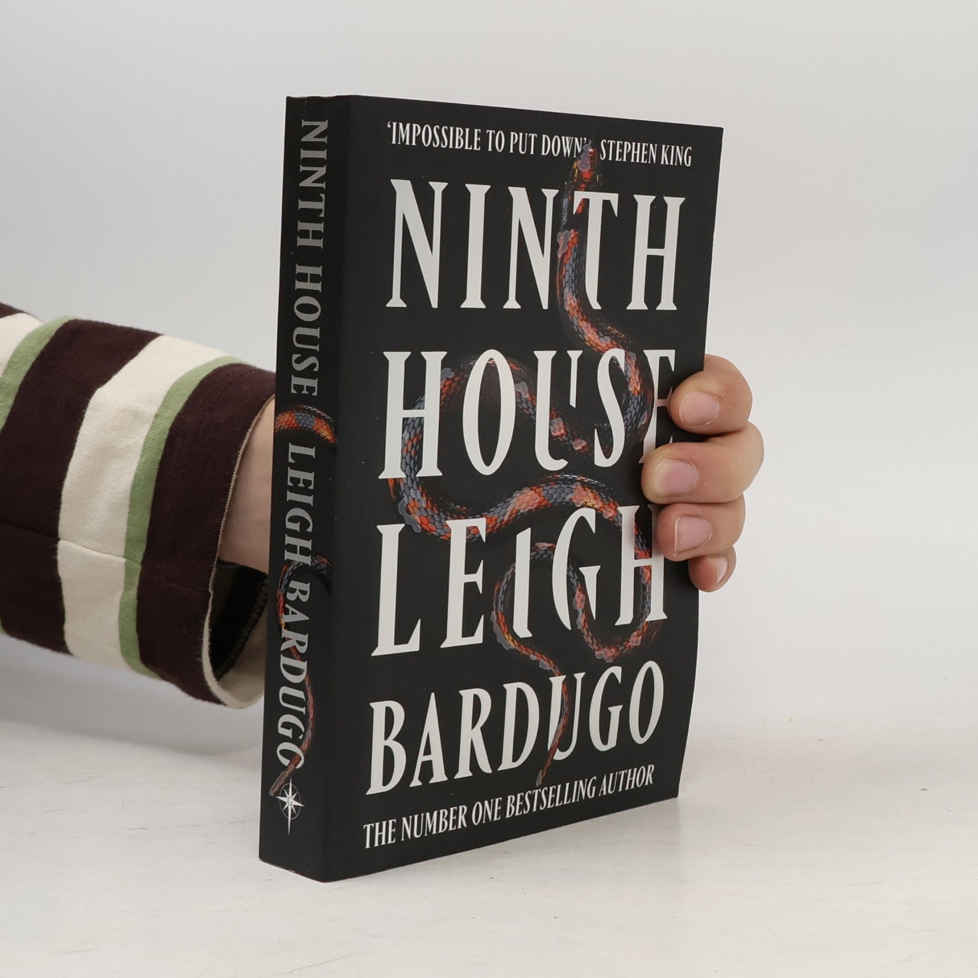 Leigh Bardugo Ninth House