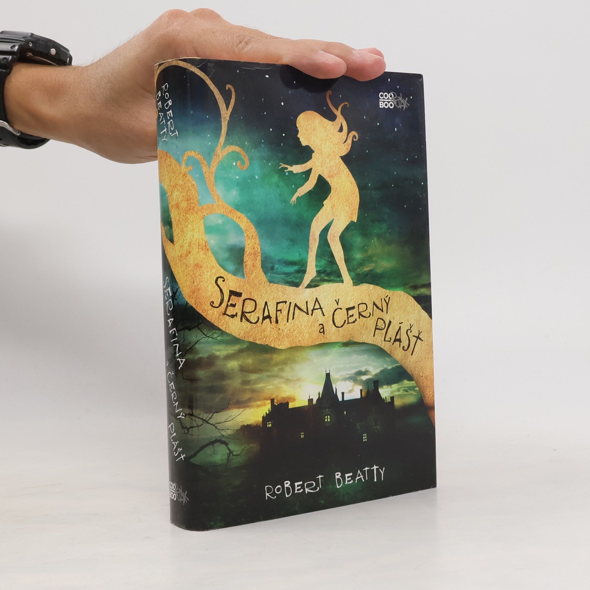 Serafina a černý plášť