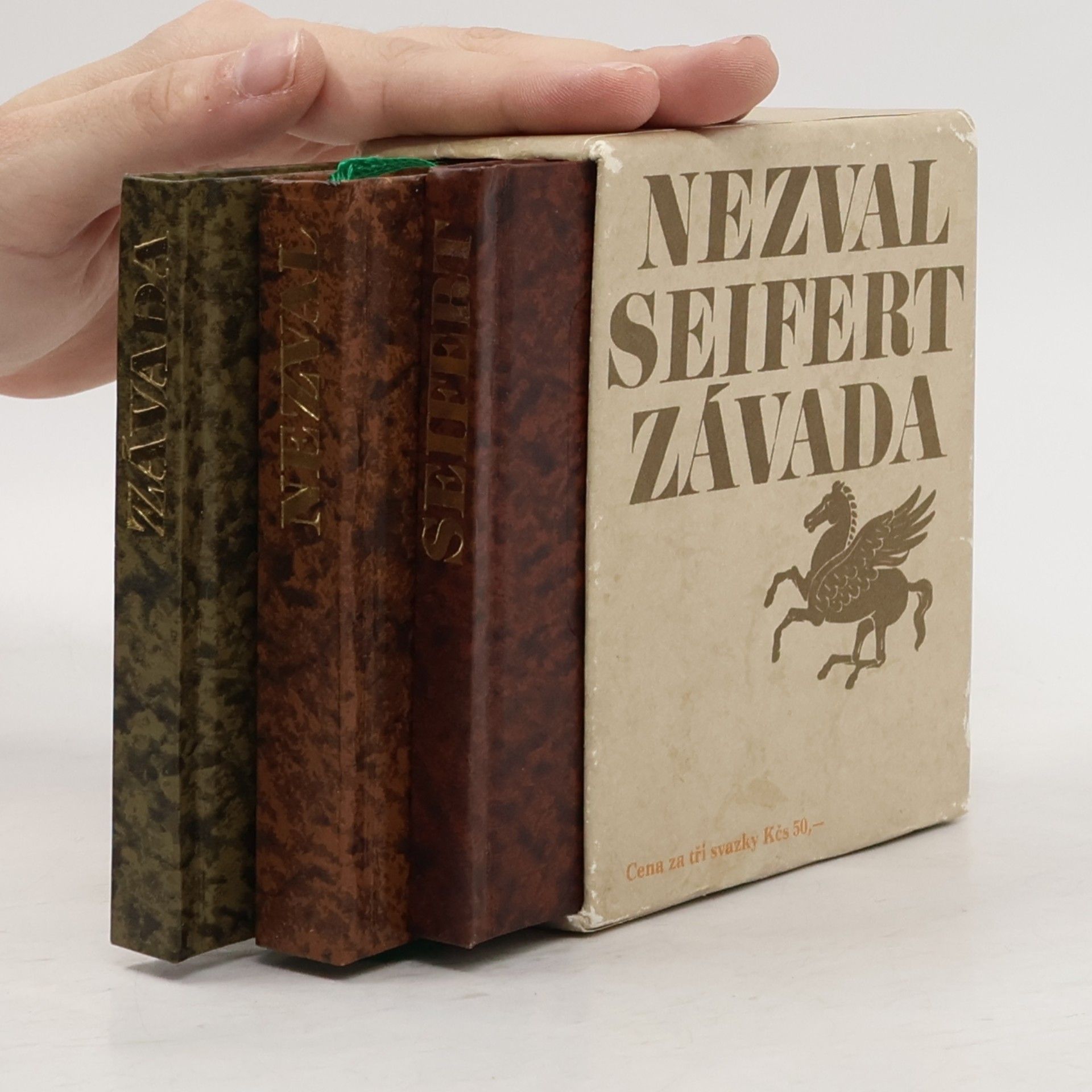 Nezval, Seifert, Závada